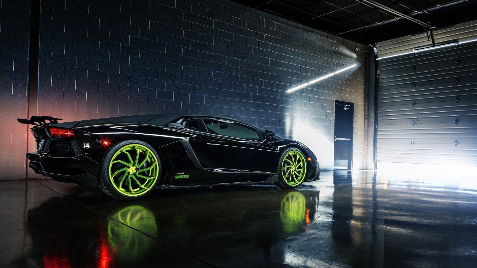 Lamborghini Aventador LP 700 4 HD Wallpaper