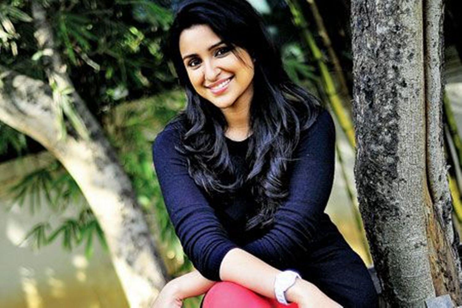 Hot Bollywood Actress Parineeti Chopra Latest Pic's/ Photo Or