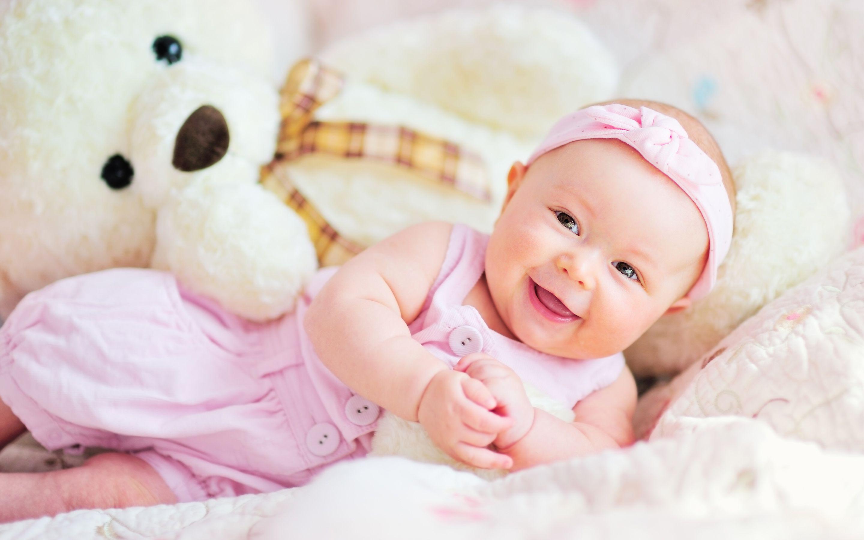 Cute Baby Teddy Bear Wallpaper