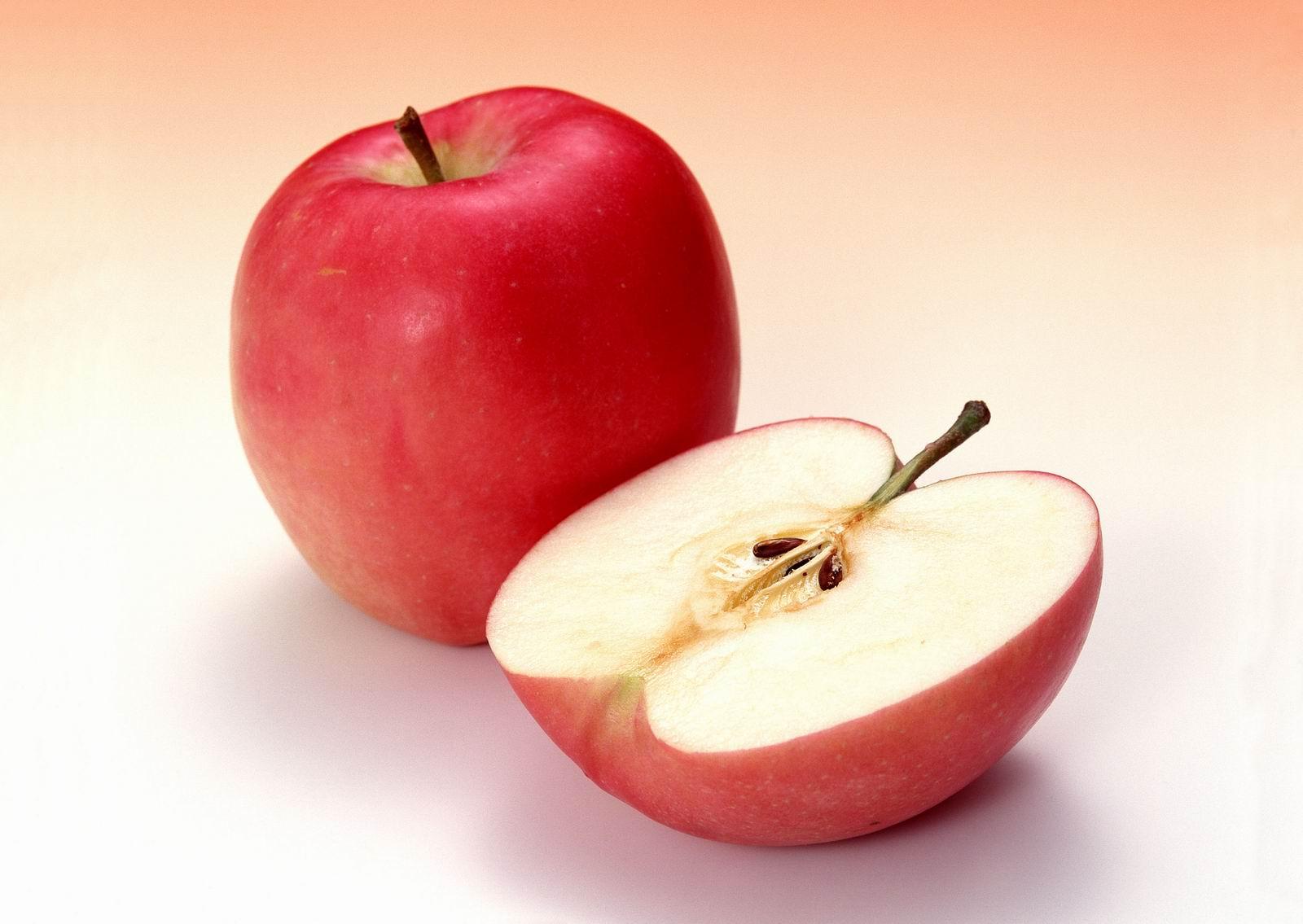 Apple Fruit Wallpaper HD Desktop Picture