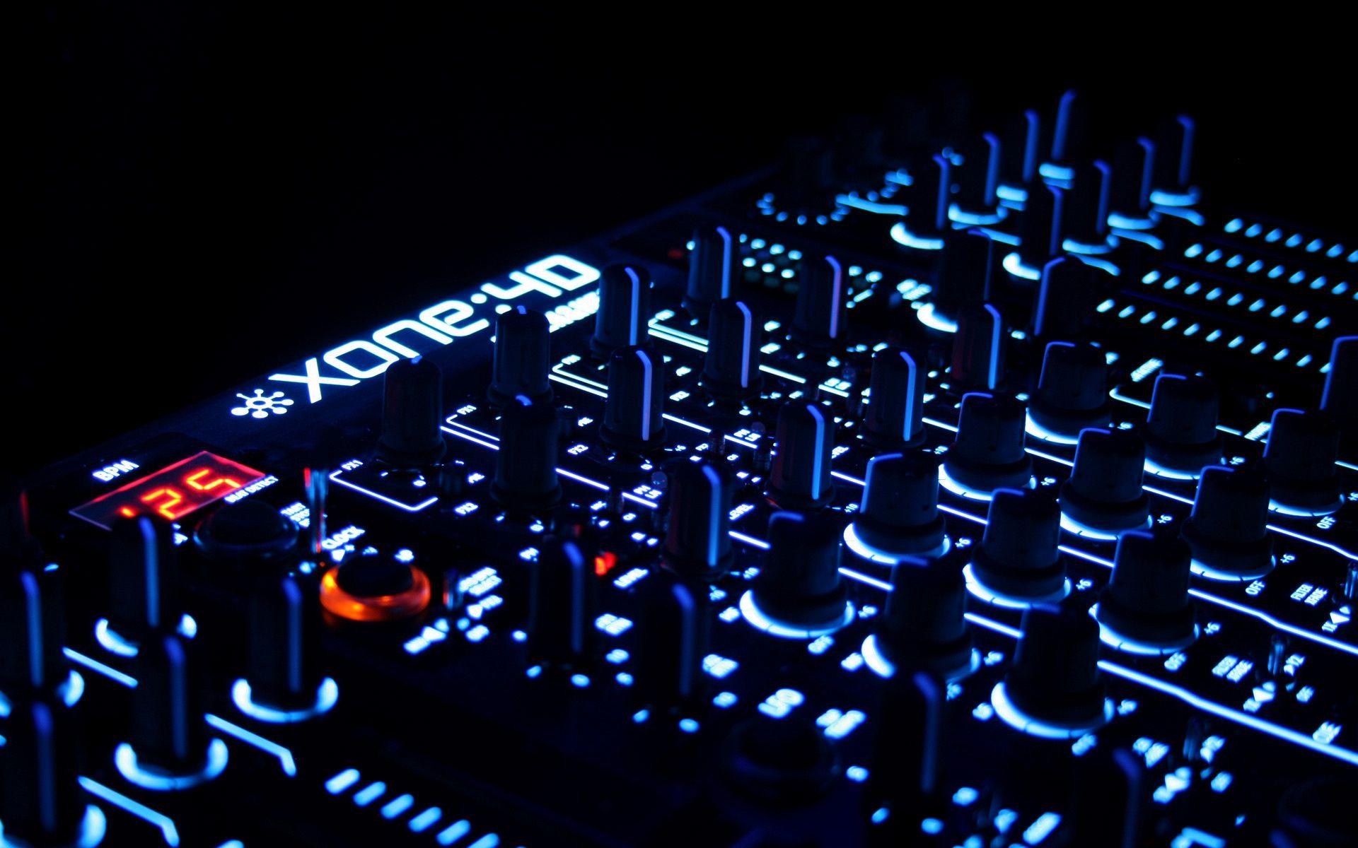 DJ Mixer Wallpaper Widescreen HD 13859