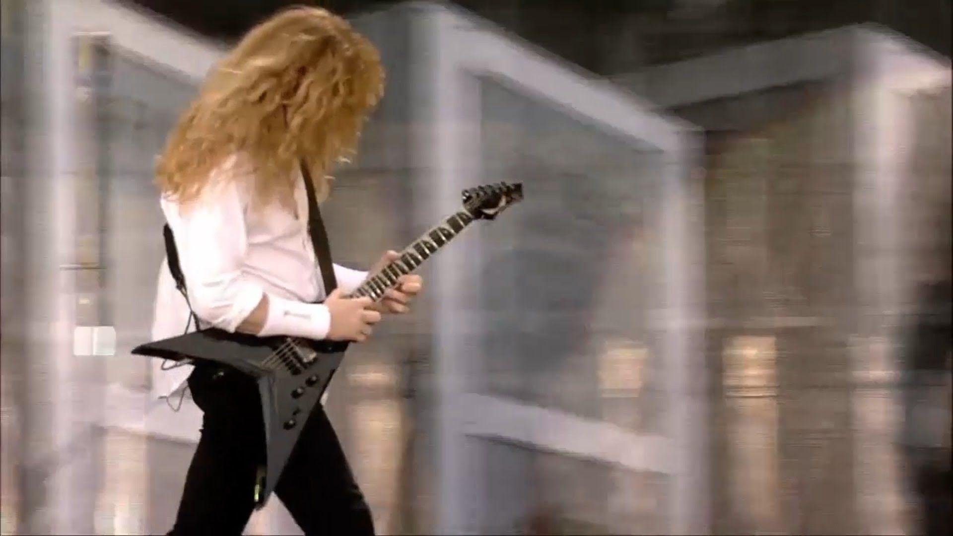 Dave Mustaine Tapping In Mouth The Big 4 in Sofia 2010