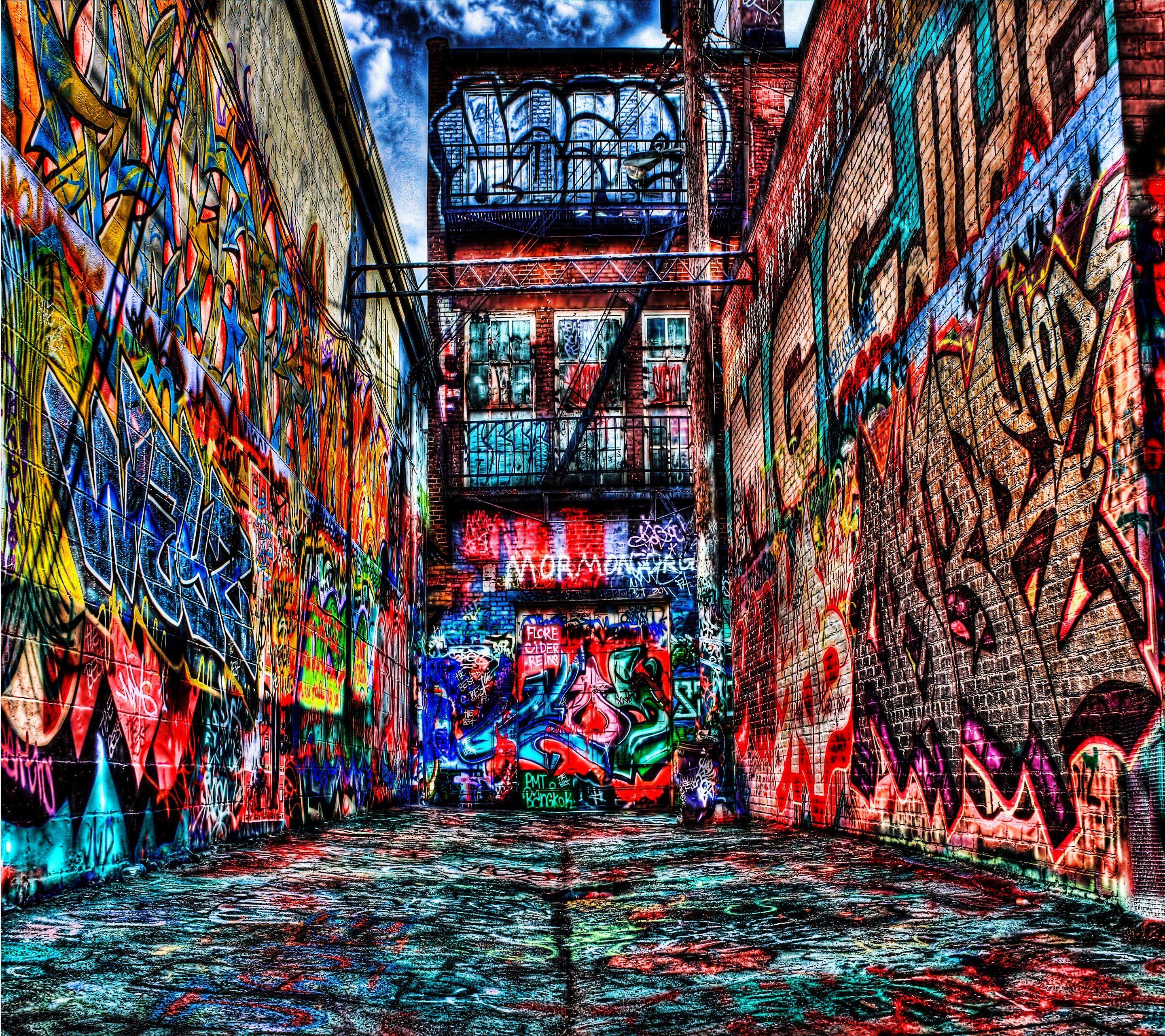 Download 300 Graffiti HD Wallpaper Background