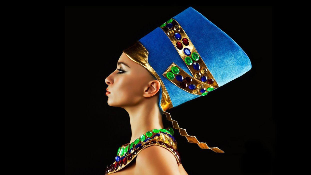 Women Queen Egyptian head dress profile faces Nefertiti jewels