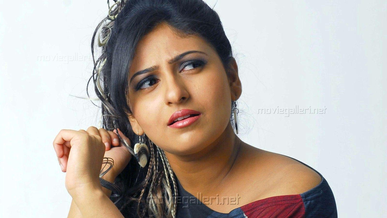 Tamil Actresses Wallpaper