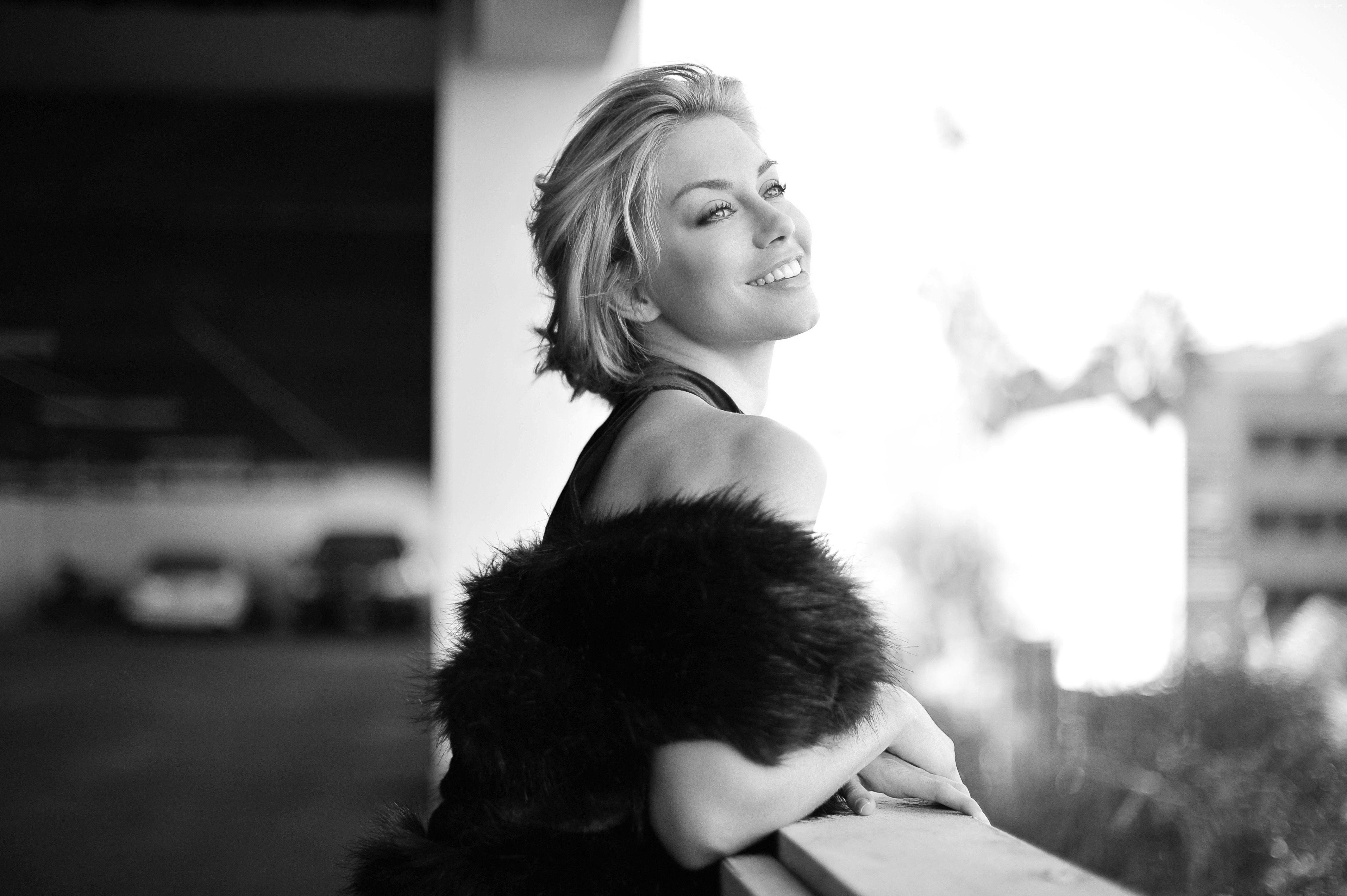 Jennifer Holland HD Backgrounds - Wallpaper Cave