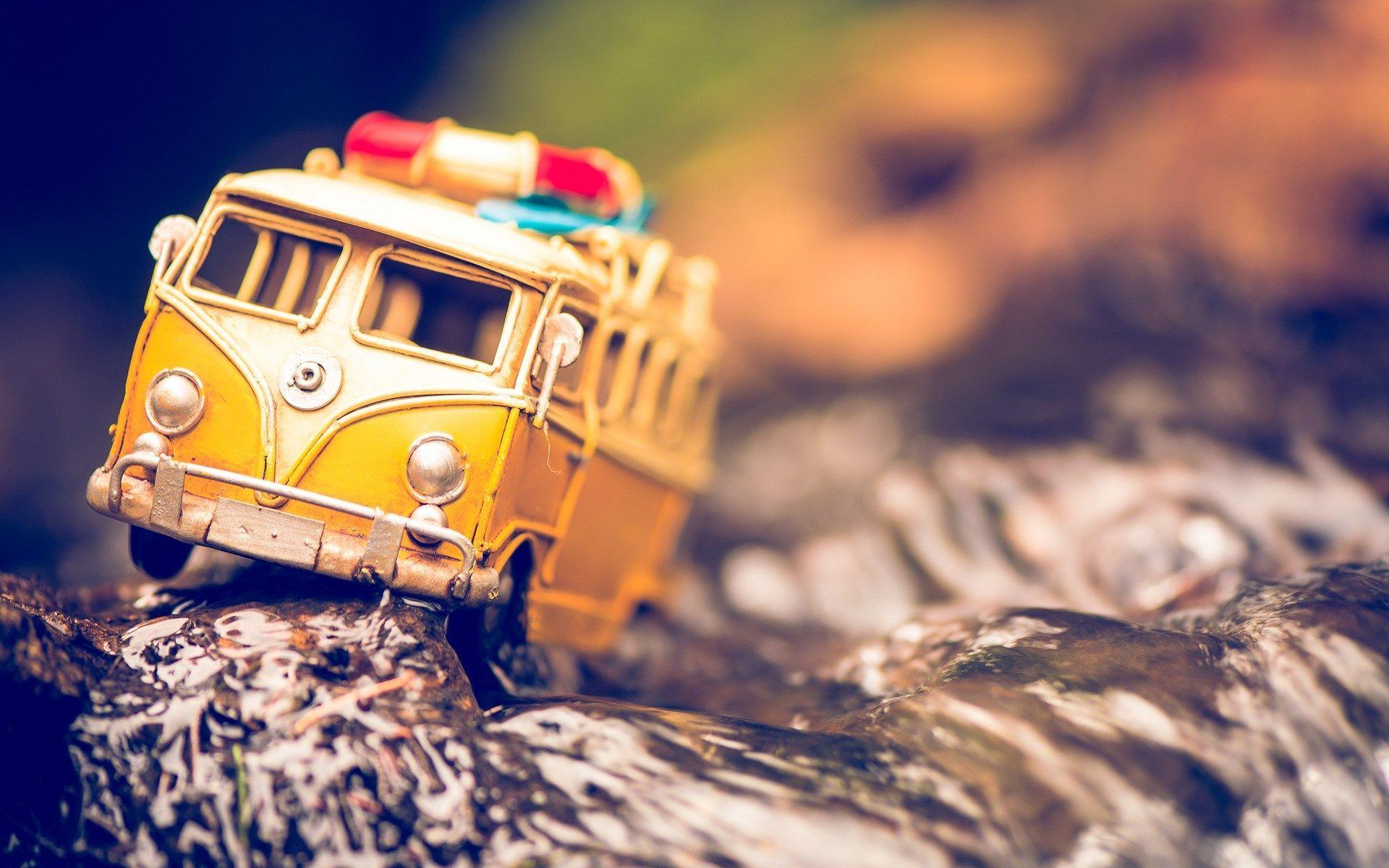 Yellow Old Volkswagen Bus Toy HD Wallpaper. VW