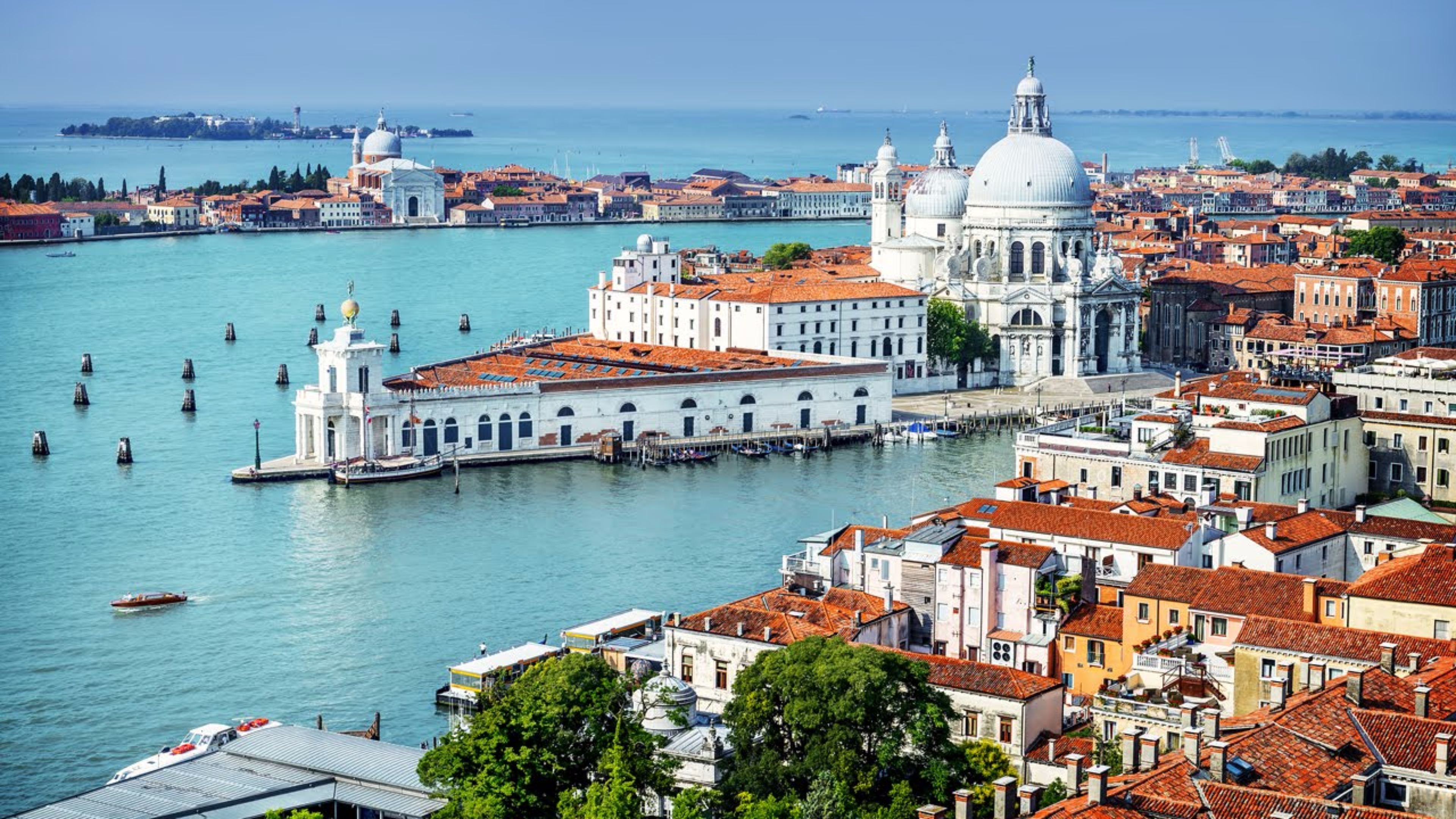 Overhead Views 4K Venice, Italy Wallpaper. Free 4K Wallpaper