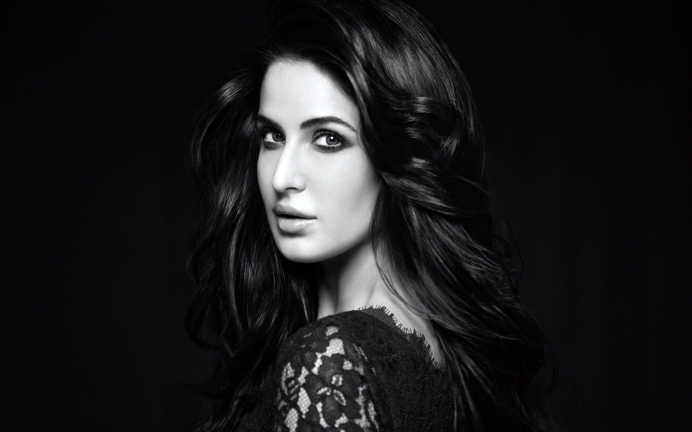 Katrina Kaif Wallpaper, New Pics of Katrina Kaif, Colelction ID: ZU328