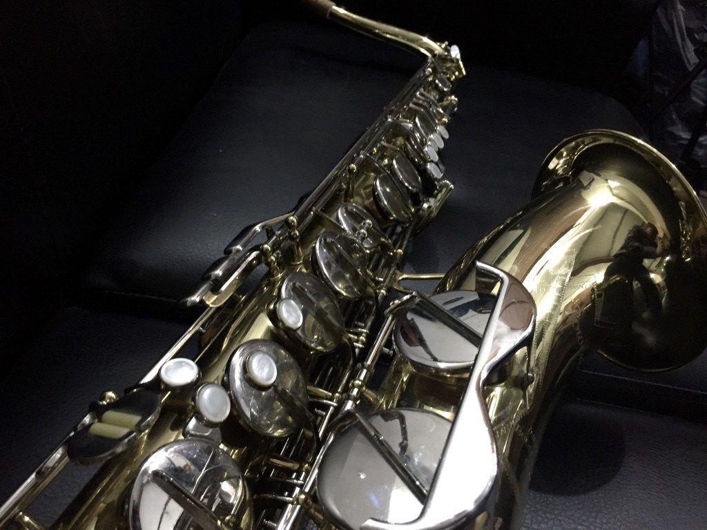 Corton Powertone tenor saxophone. Hanson Musical Instruments