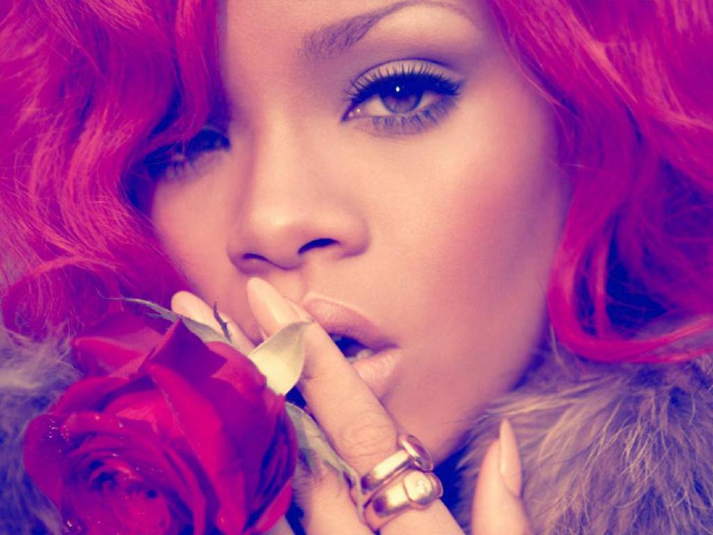 Rihanna HD Wallpaper 2012