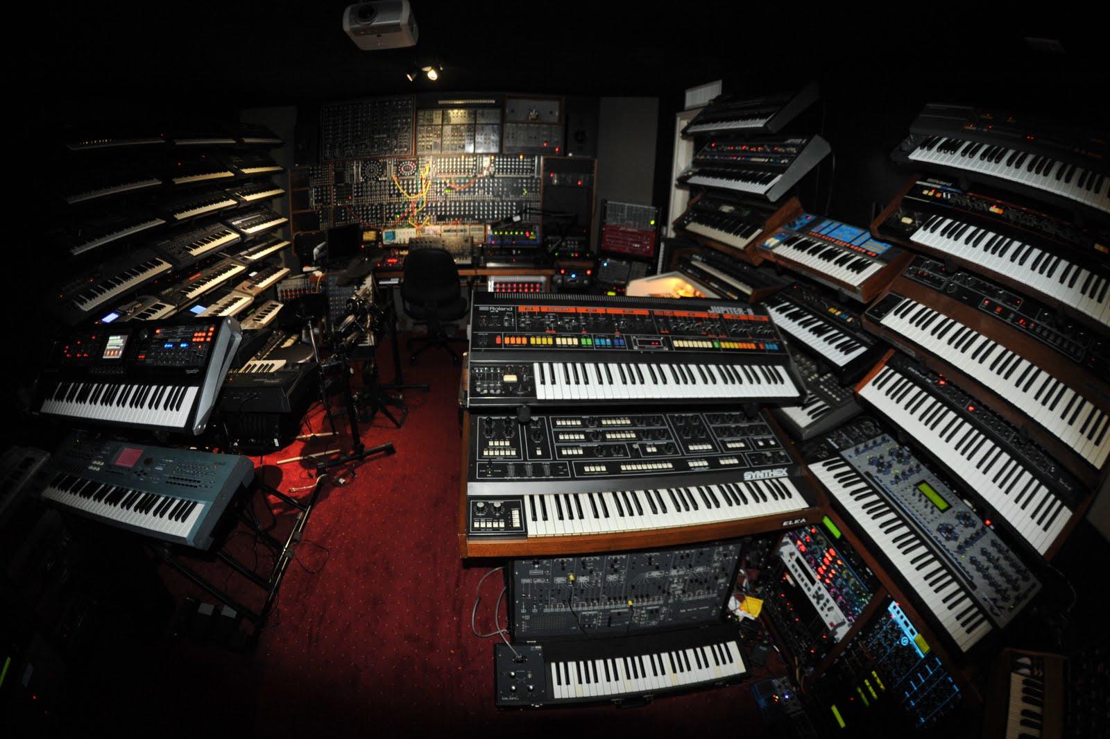 Synthesizer Studio Equipment Wallpaper