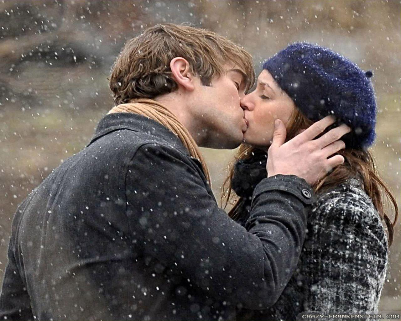 Kissing In The Rain wallpaper