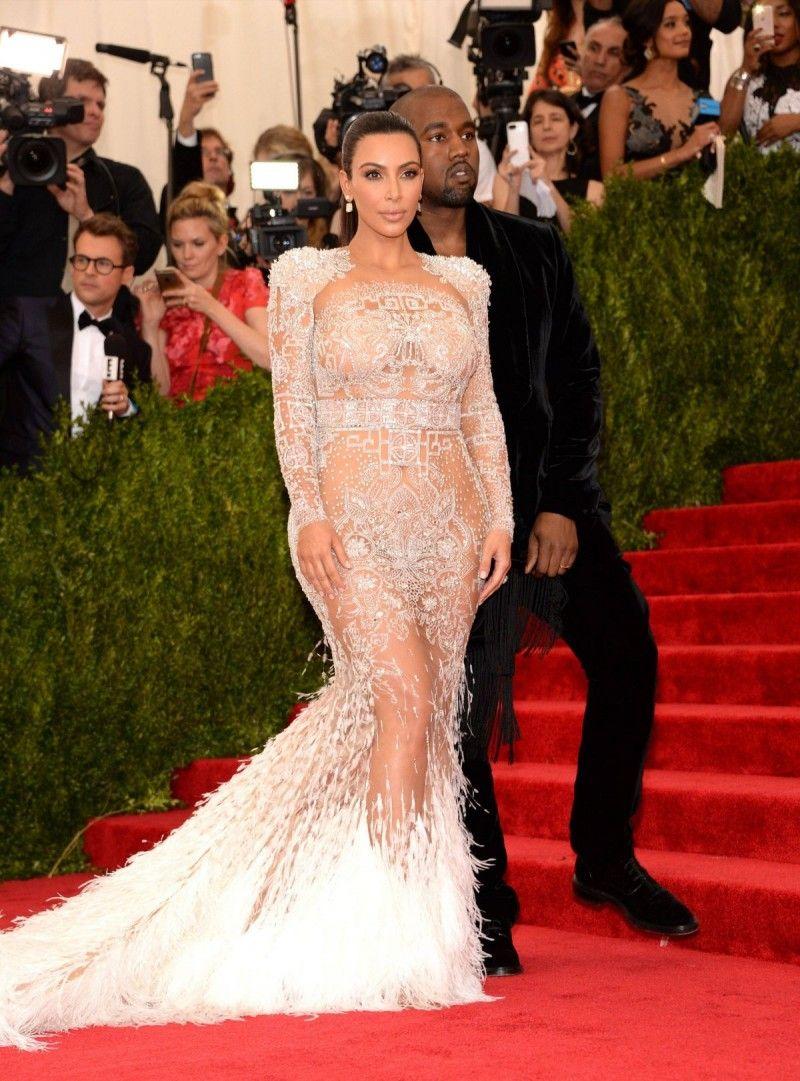 HD Wallpaper of Celebrities: Kim Kardashian Kanye Weast at Met Gala