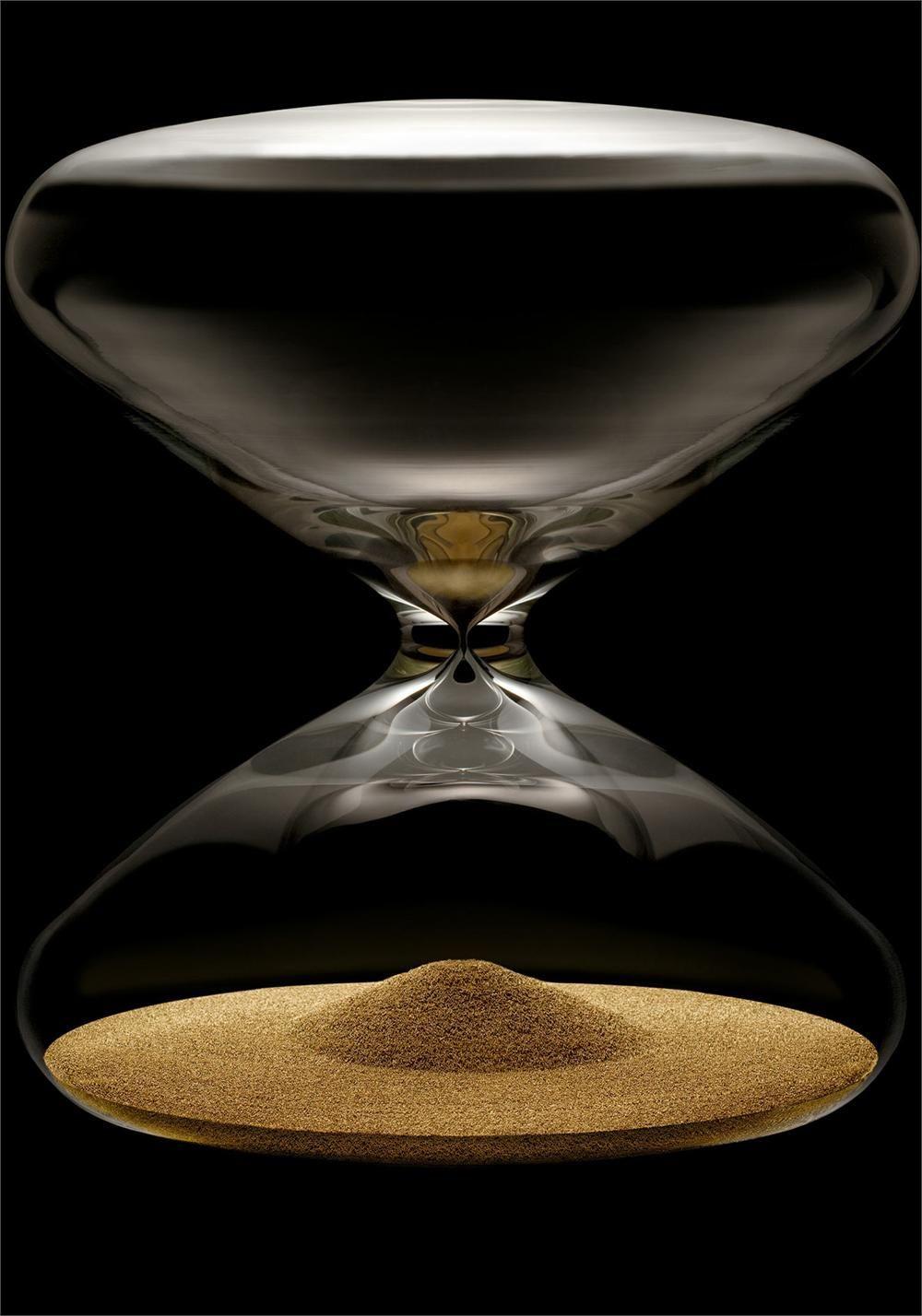 Ikepod Hour Glass http://www.watchismo/ikepod.
