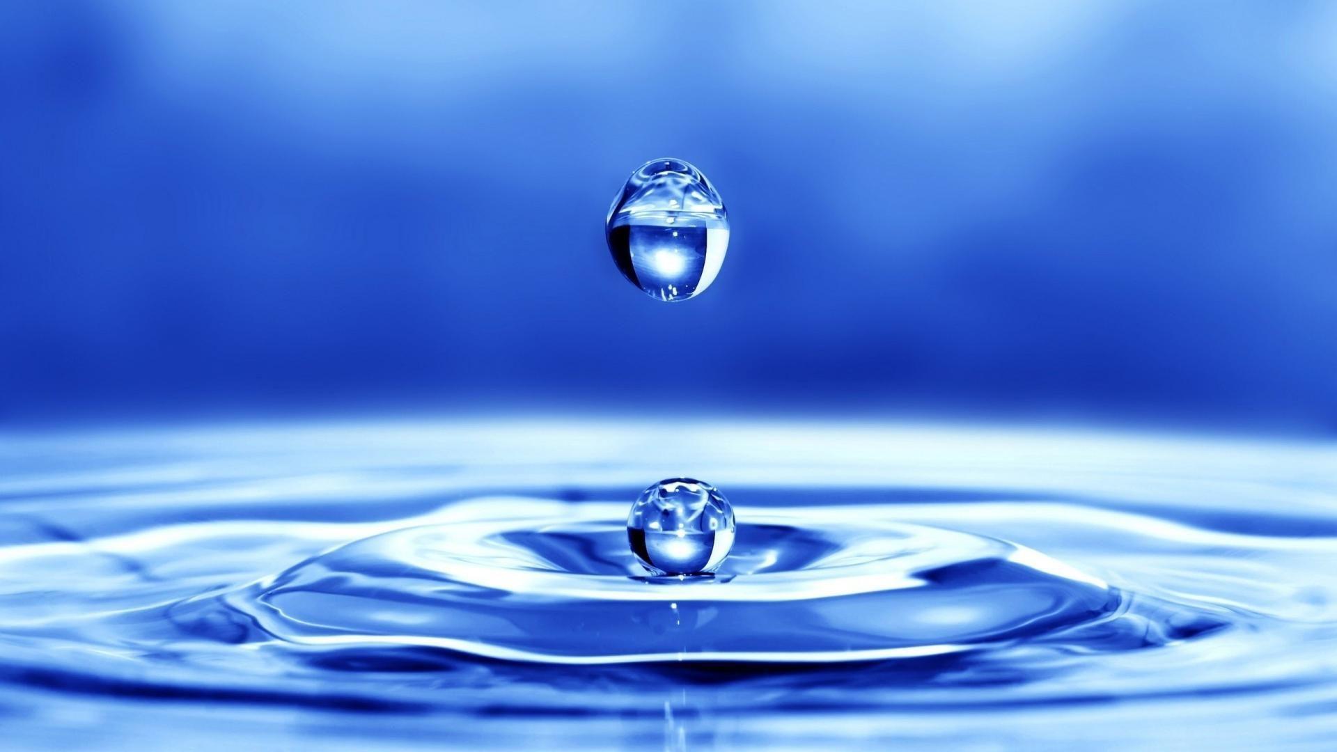 Water drop wallpaper