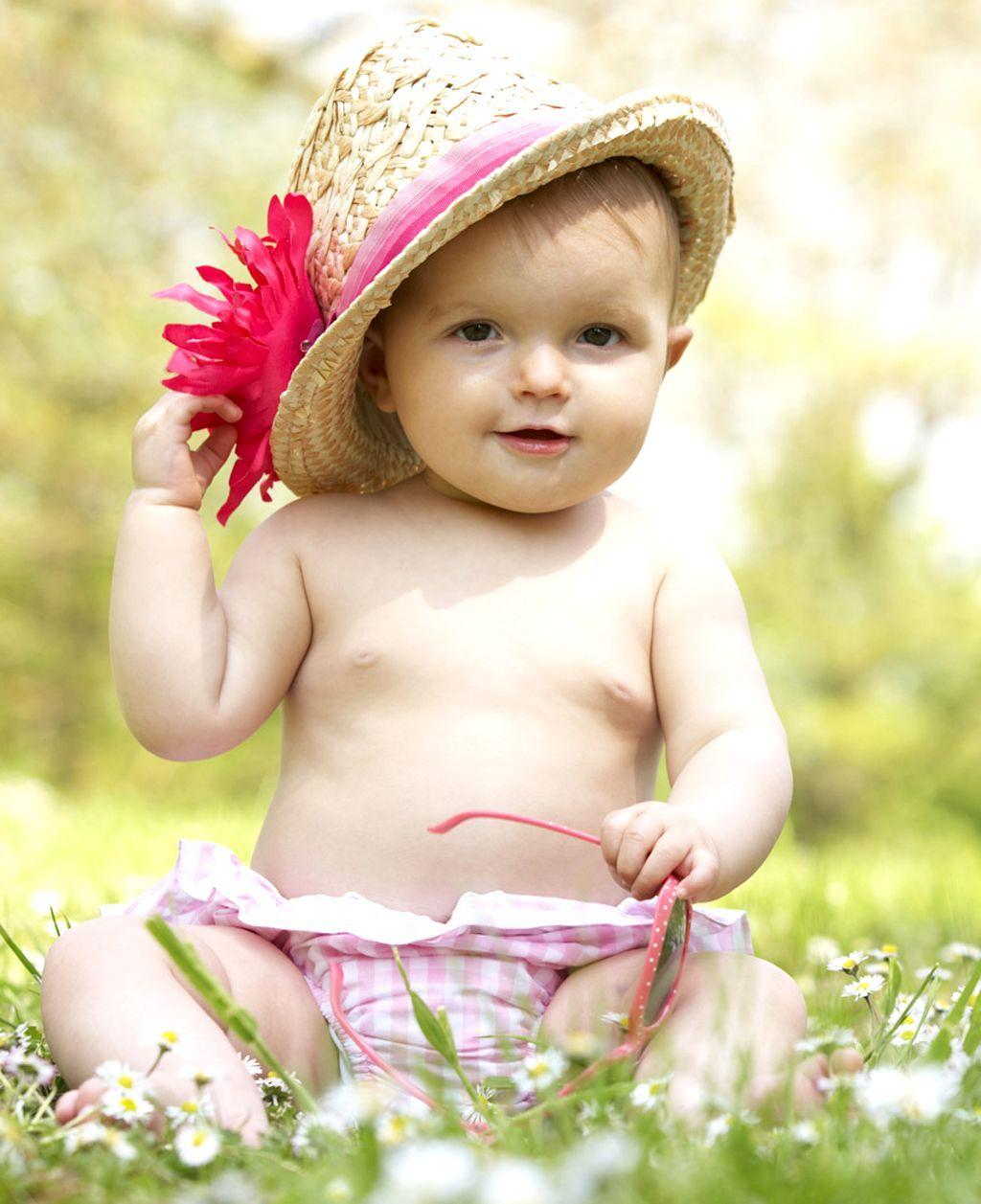Cute and Lovely Baby Picture Free Download Image Wallpaper. HD
