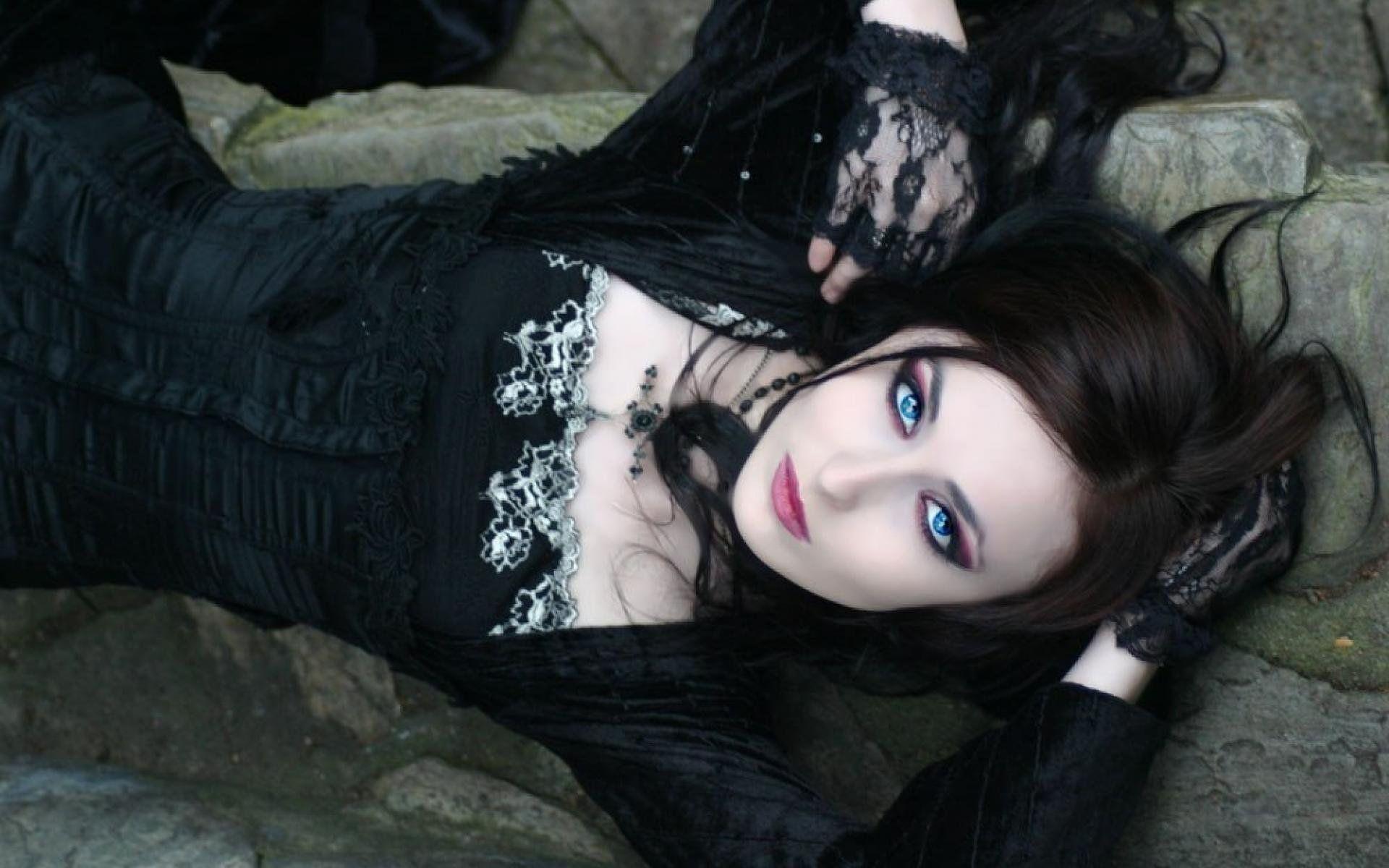 Gothic Wallpaper Eyes Brunette Crystal Blue Girls Black