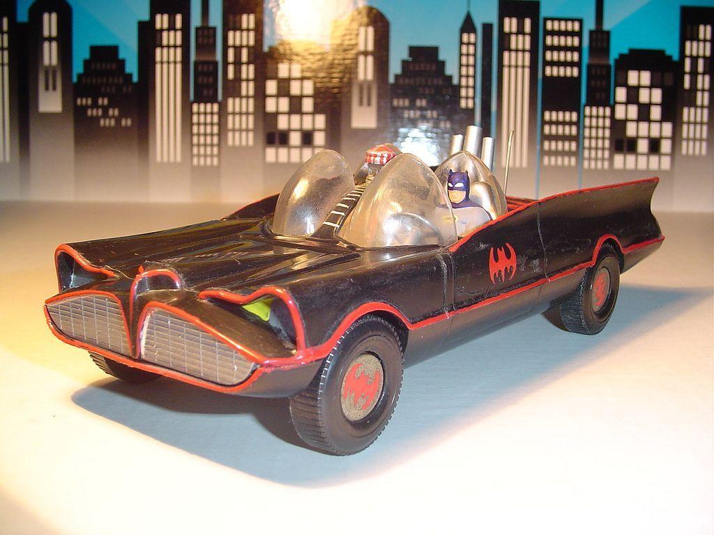 Batimovil DUNCAN canadiense. Gotham and Batman