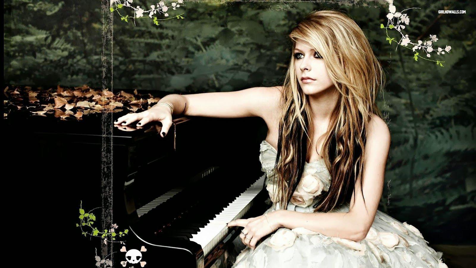 Avril Lavigne What The Hell Wallpaper HD Wallpaper. Avril Lavigne