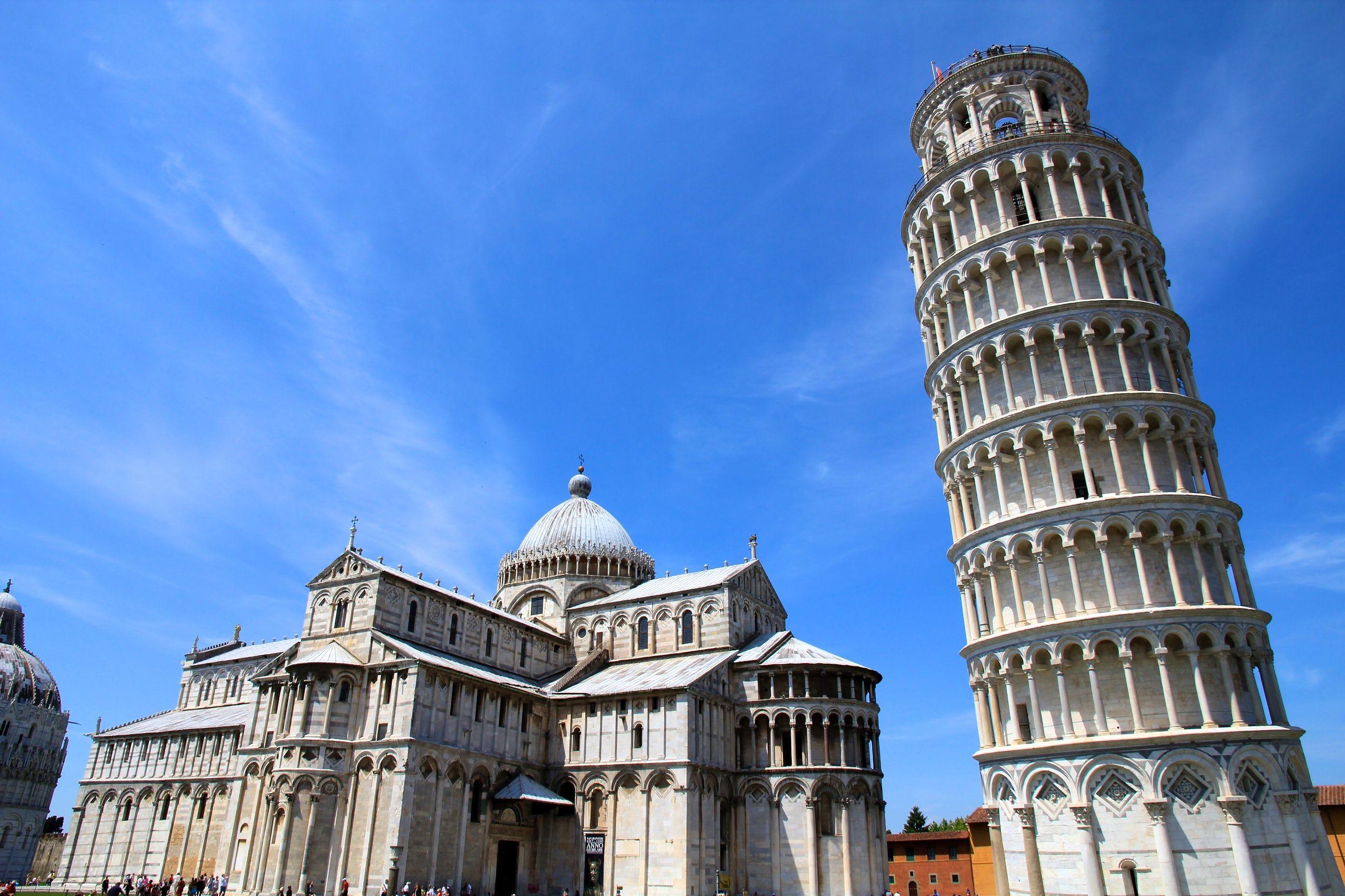 2592x1728px Leaning Tower Of Pisa 1278.55 KB