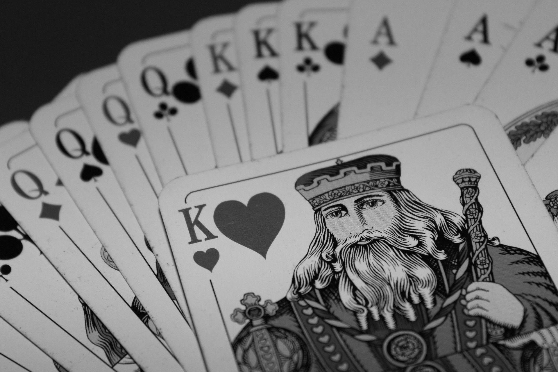 king playing card wallpaper