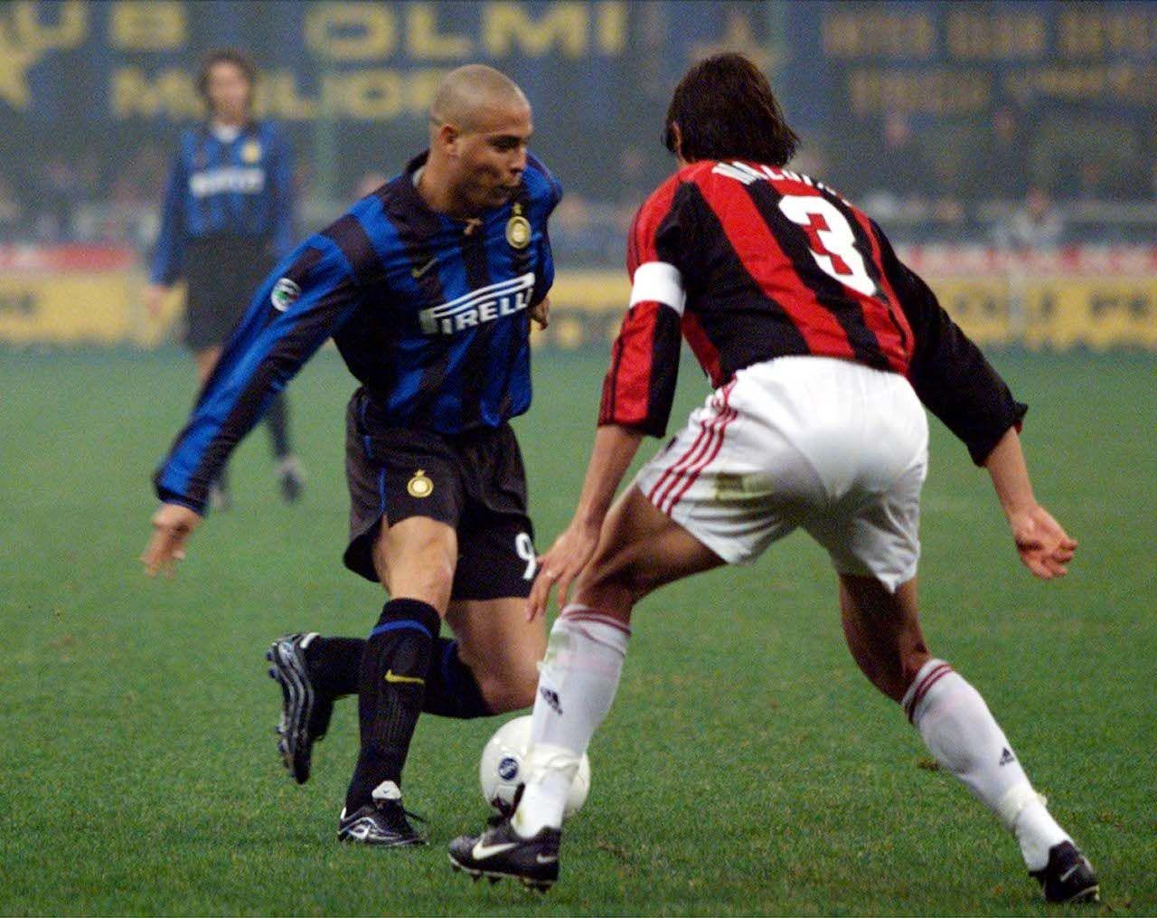 Paolo Maldini v Ronaldo Milan V Inter Milan. A+ football