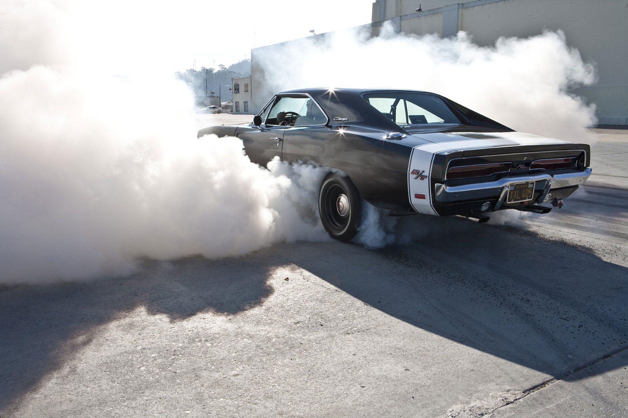Muscle Car Burnout Background HD Wallpaper 9127