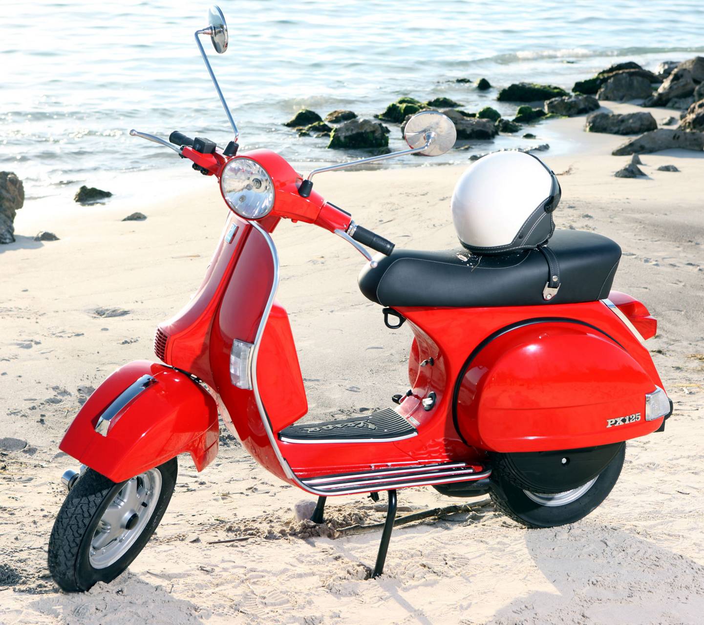 Vespa Wallpapers - Wallpaper Cave