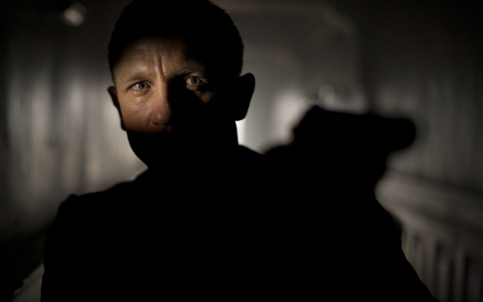 guns, movies, blue eyes, James Bond, actors, Daniel Craig, Skyfall