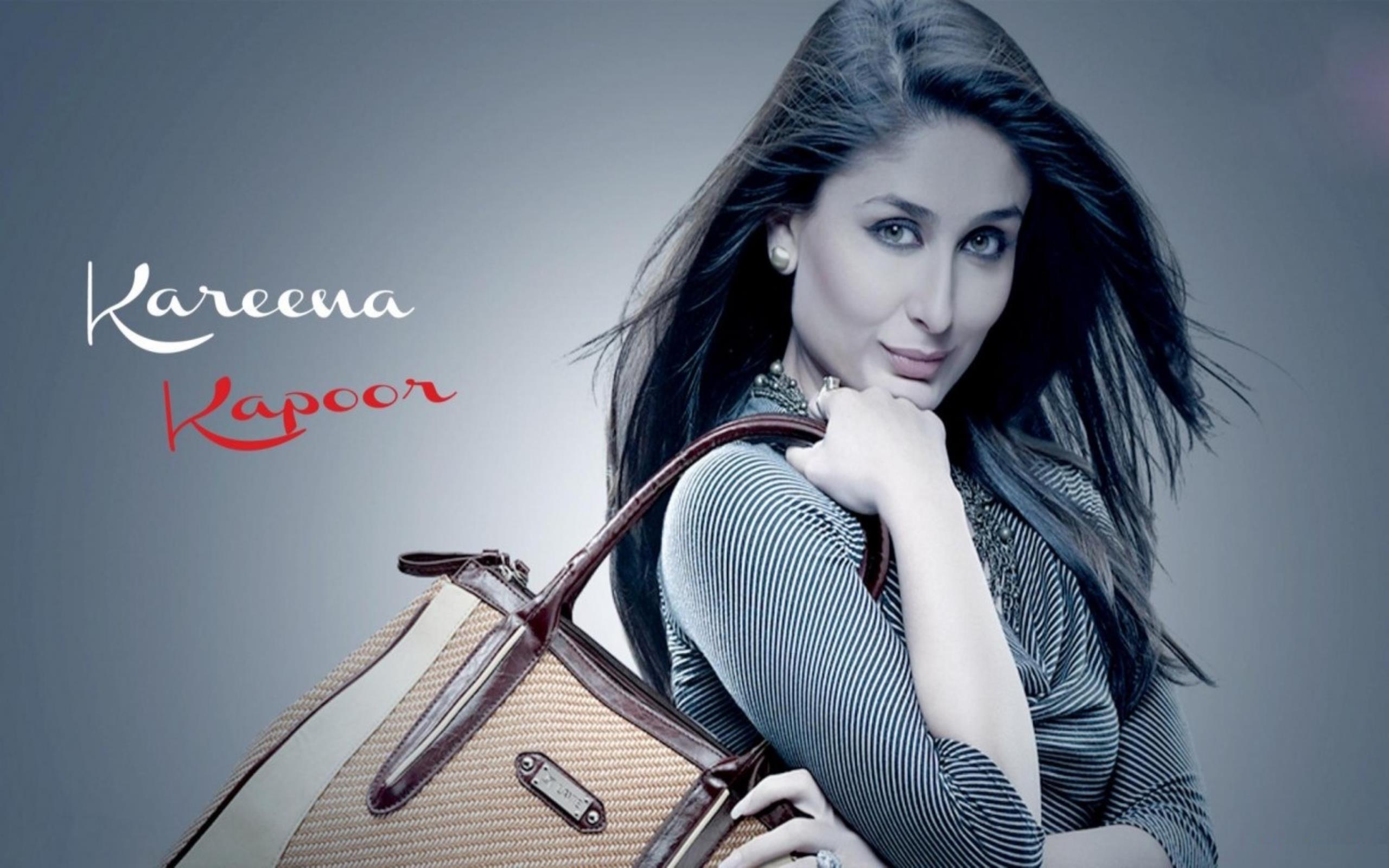 Kareena Kapoor With Designer Bag Wallpaper