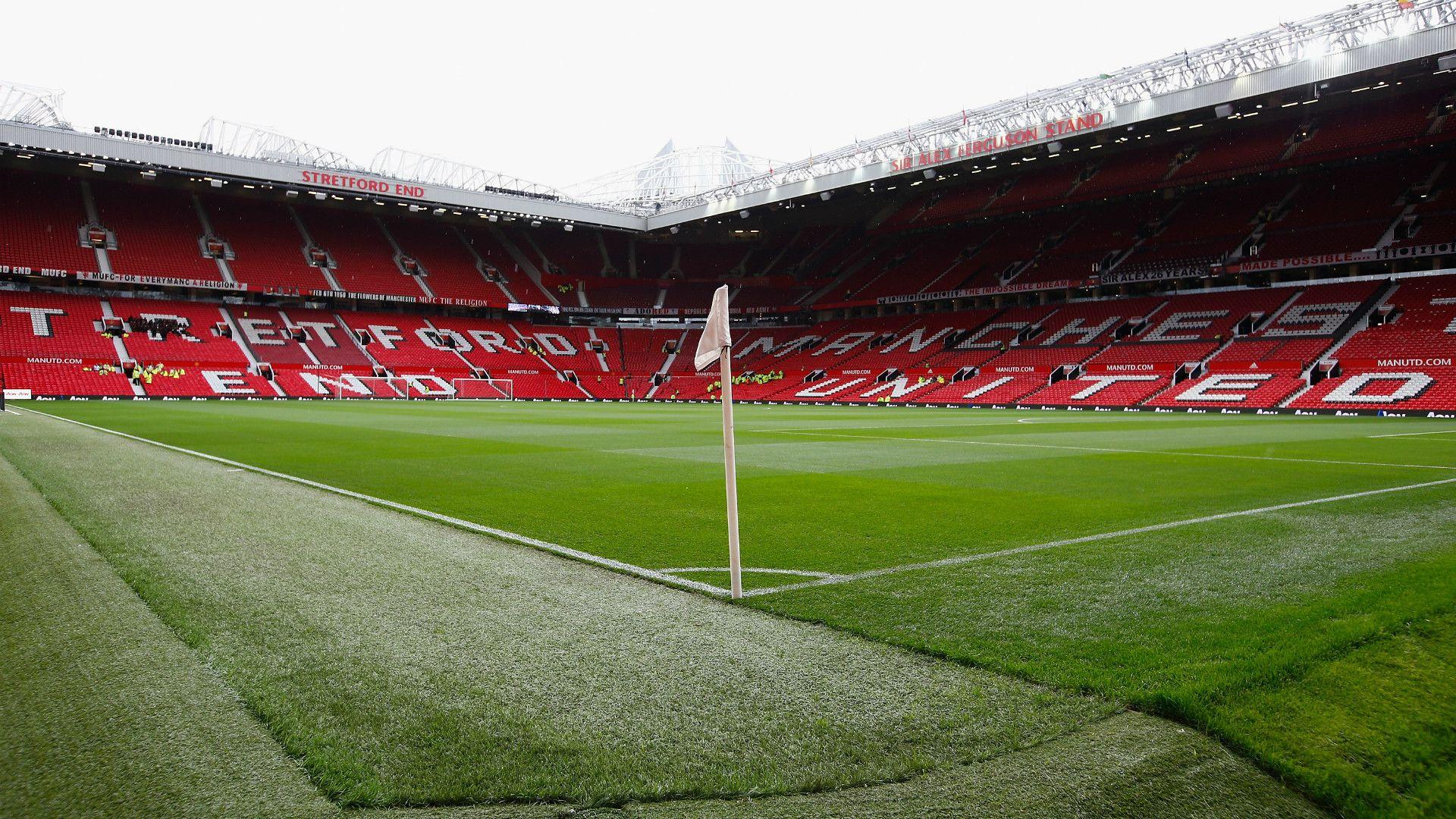 Manchester United's big business rides on record sponsor revenues