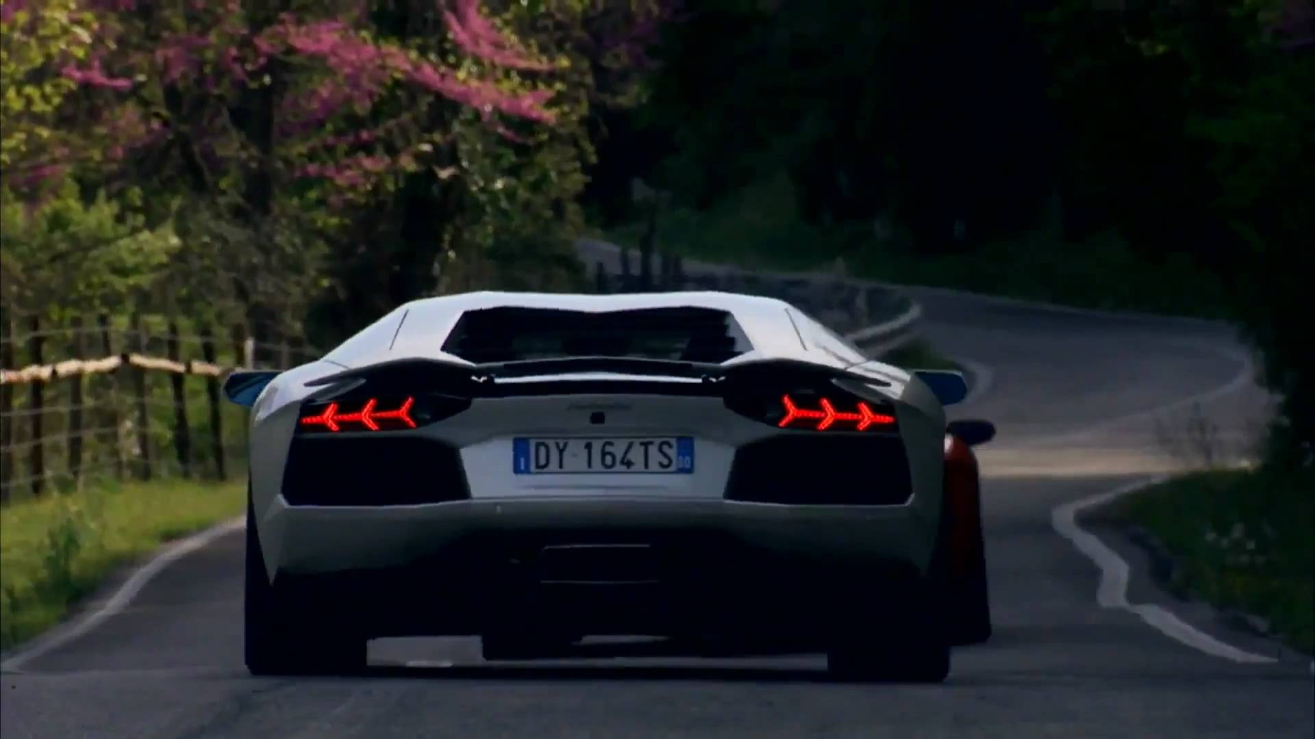 HD 1080p Lamborghini Aventador LP700 4