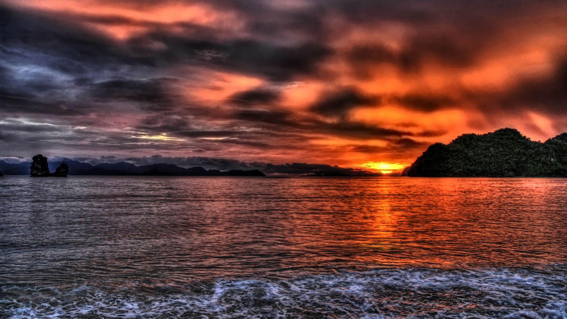 Beach Sunset Wallpaper HD