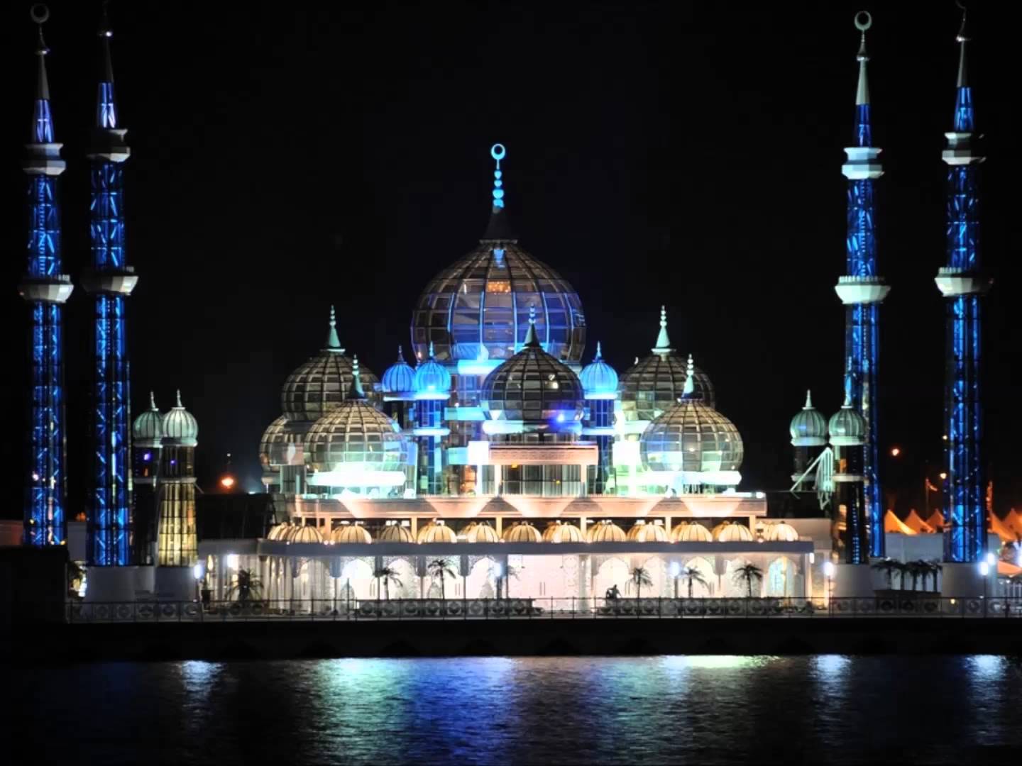 Masjid Al Nabawi in Madina and Islamic Laws. Adorable