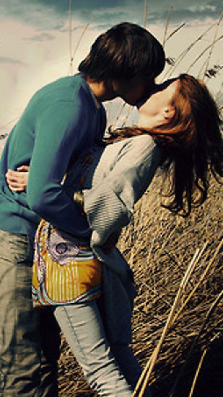 Wallpaper Of Hug And Kiss