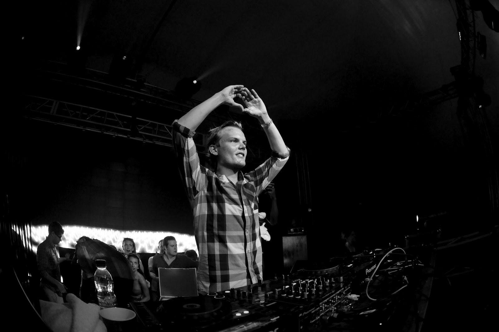 EDM DJ Producer Icon, Avicii Dies