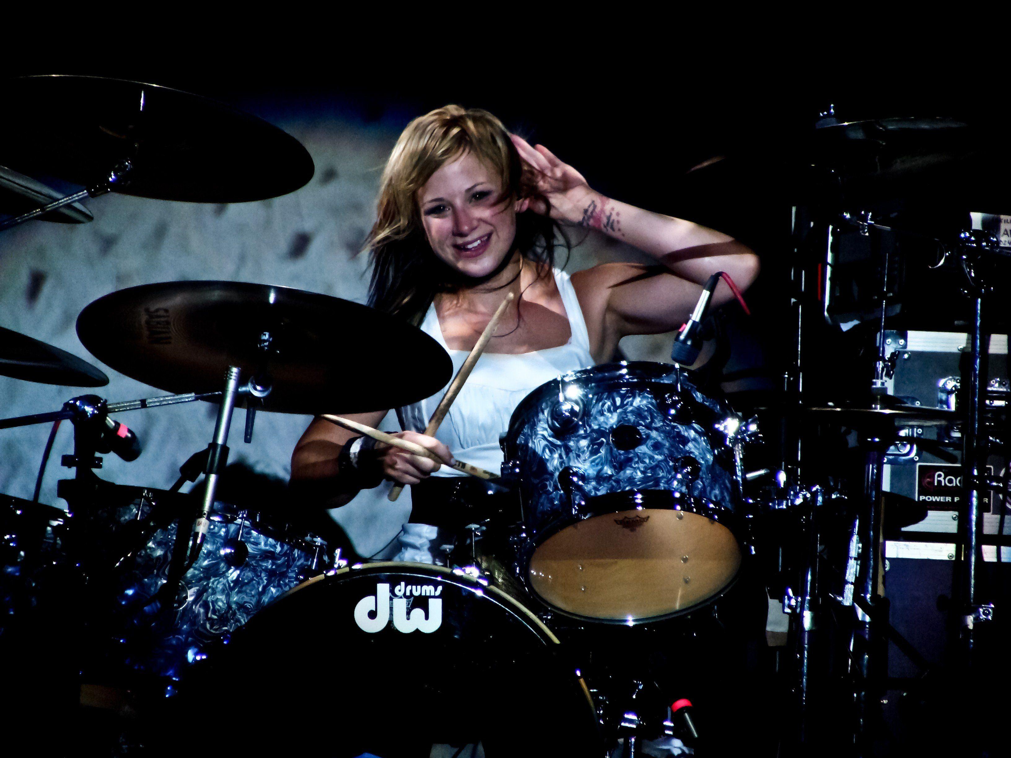 Jen Ledger Skillet Drummer Hard Rock 112599