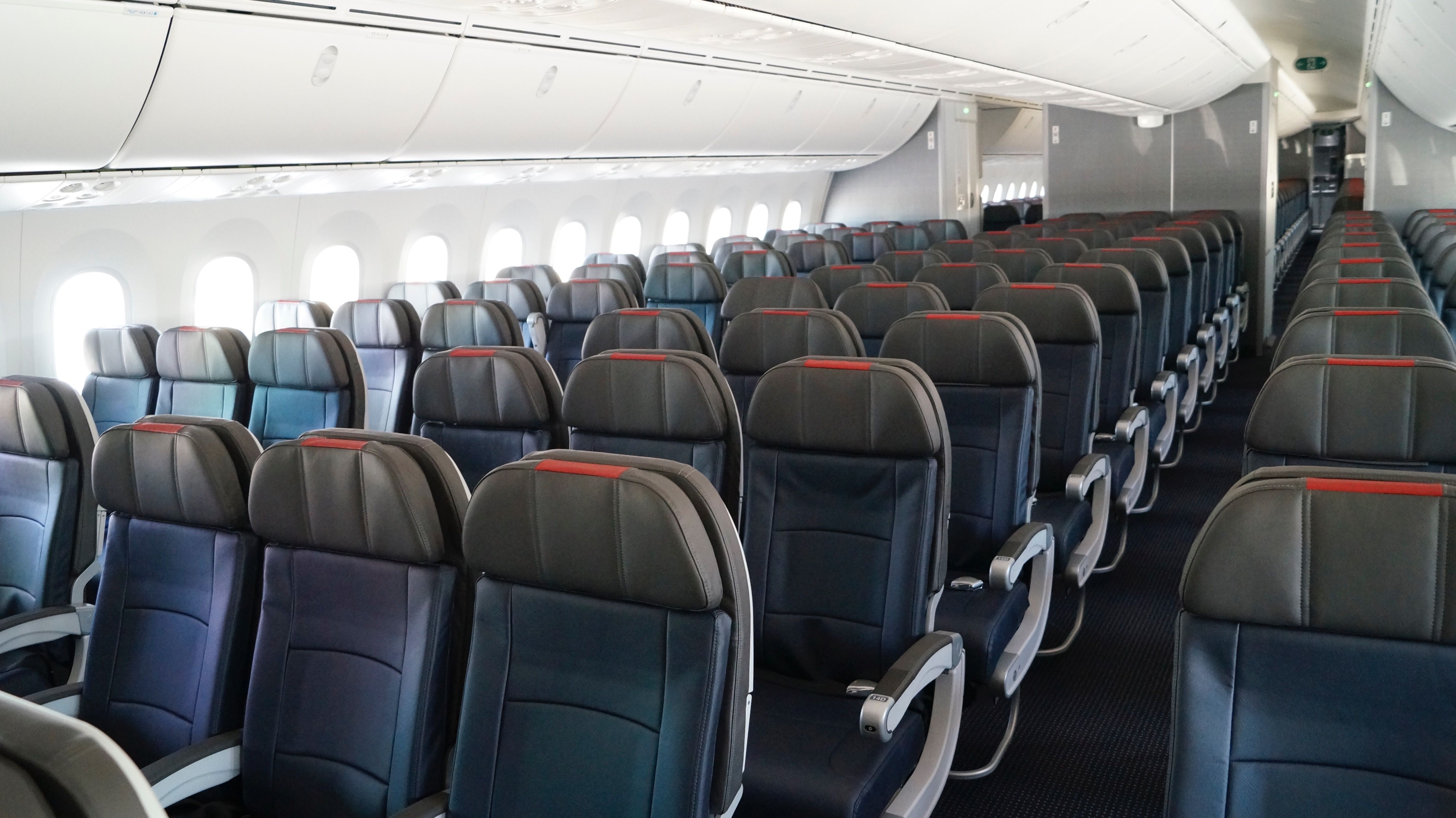 First Look: Inside American's 787 9 Dreamliner