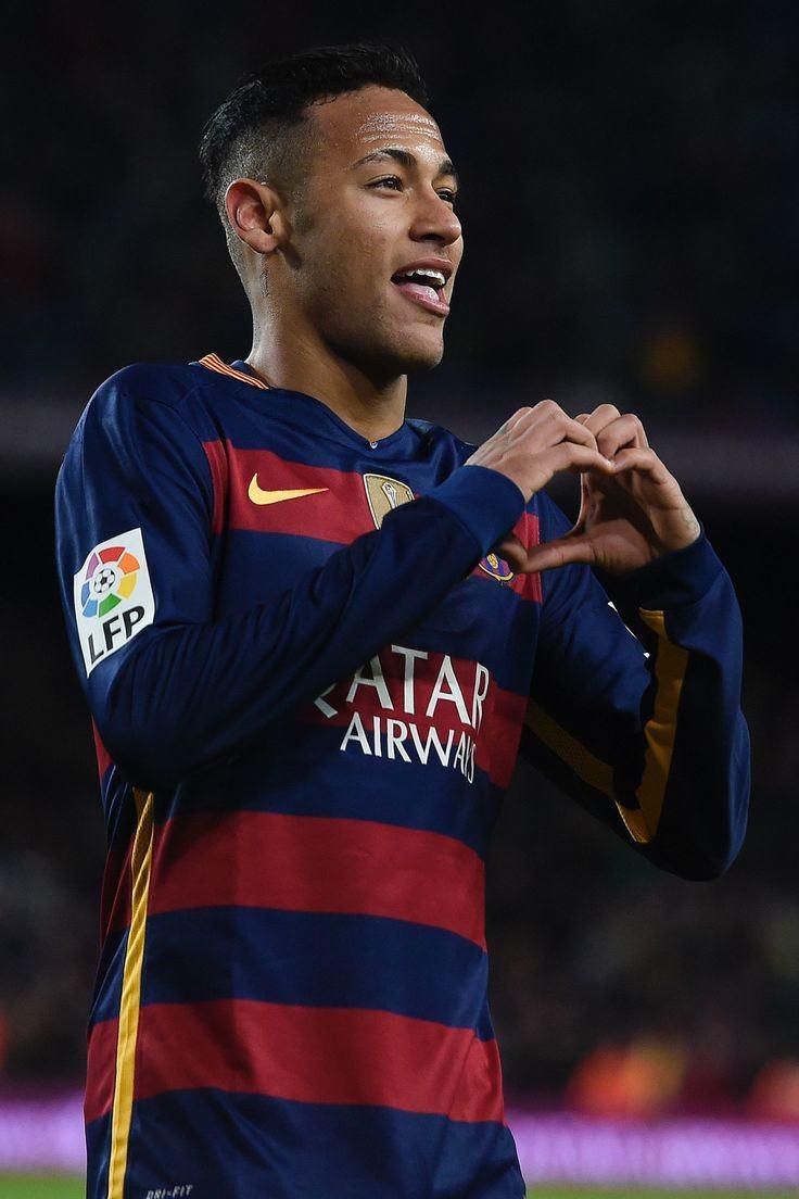 Football Player Neymar Photo HD