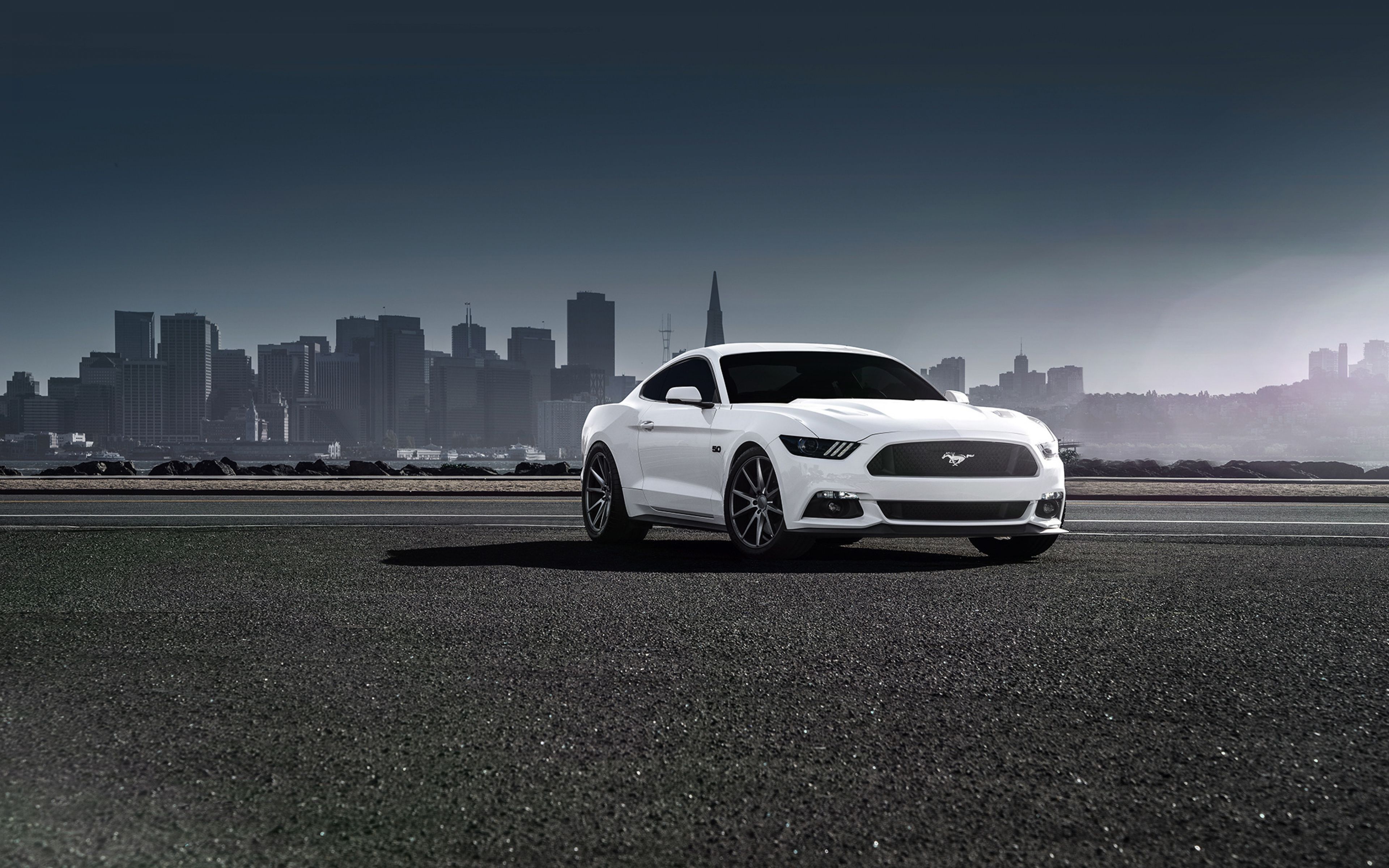 HD Background 2015 Ford Mustang GT White Color Side View Fog Street