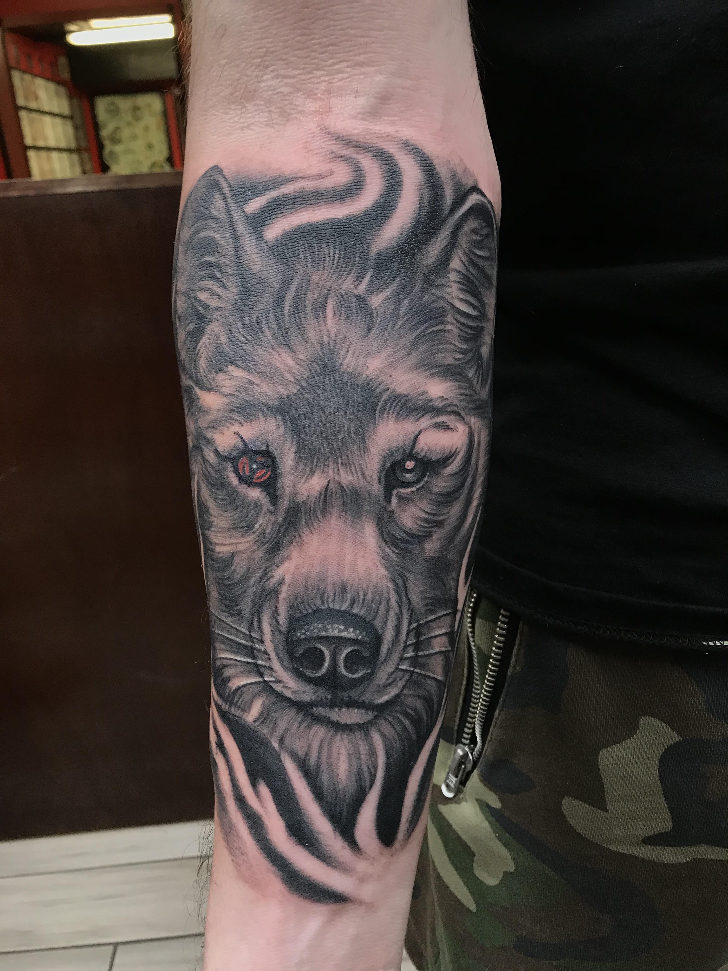 Put Obito's eye in my wolf tattoo. Naruto. Wolf