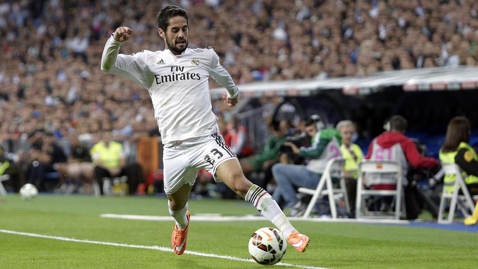 Arsenal to battle Chelsea for Isco