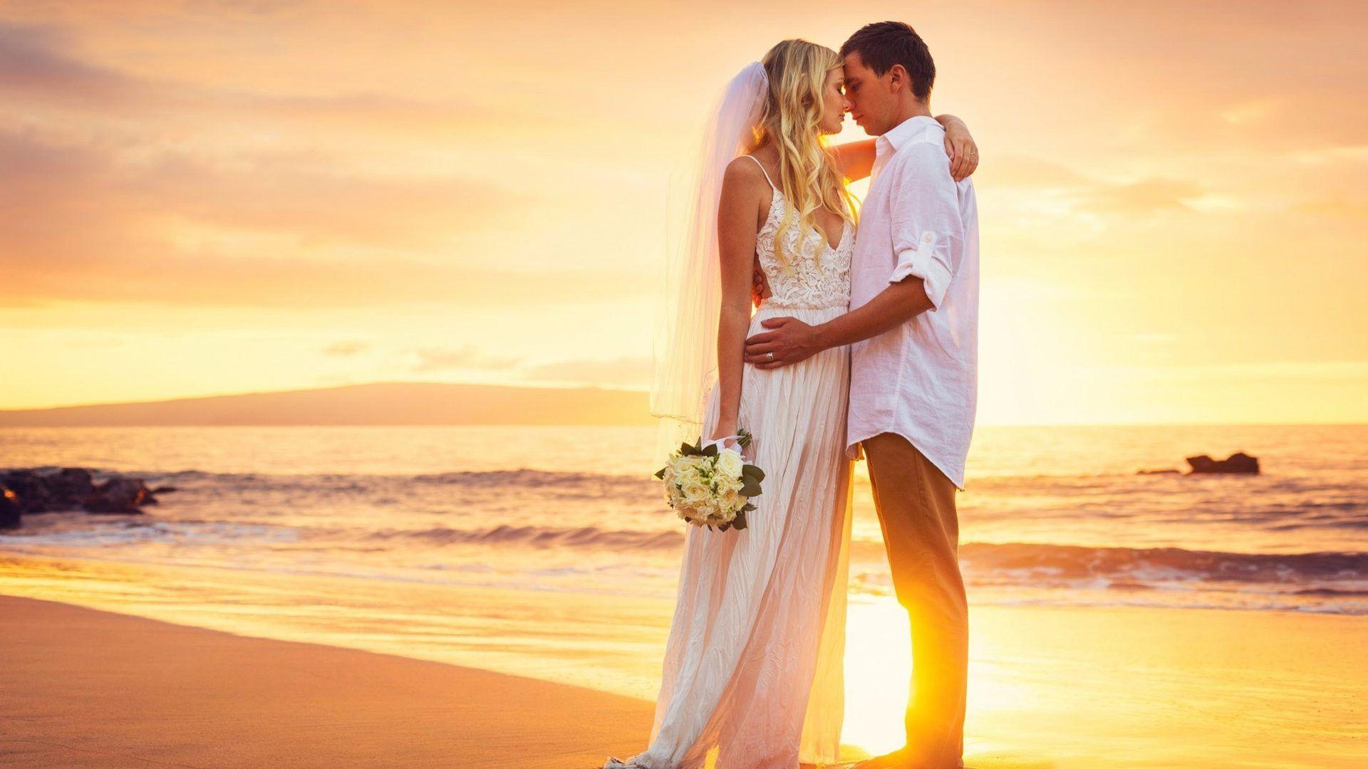 Couple Love Hug Sea Beach Sunset HD Love Wallpaper Download