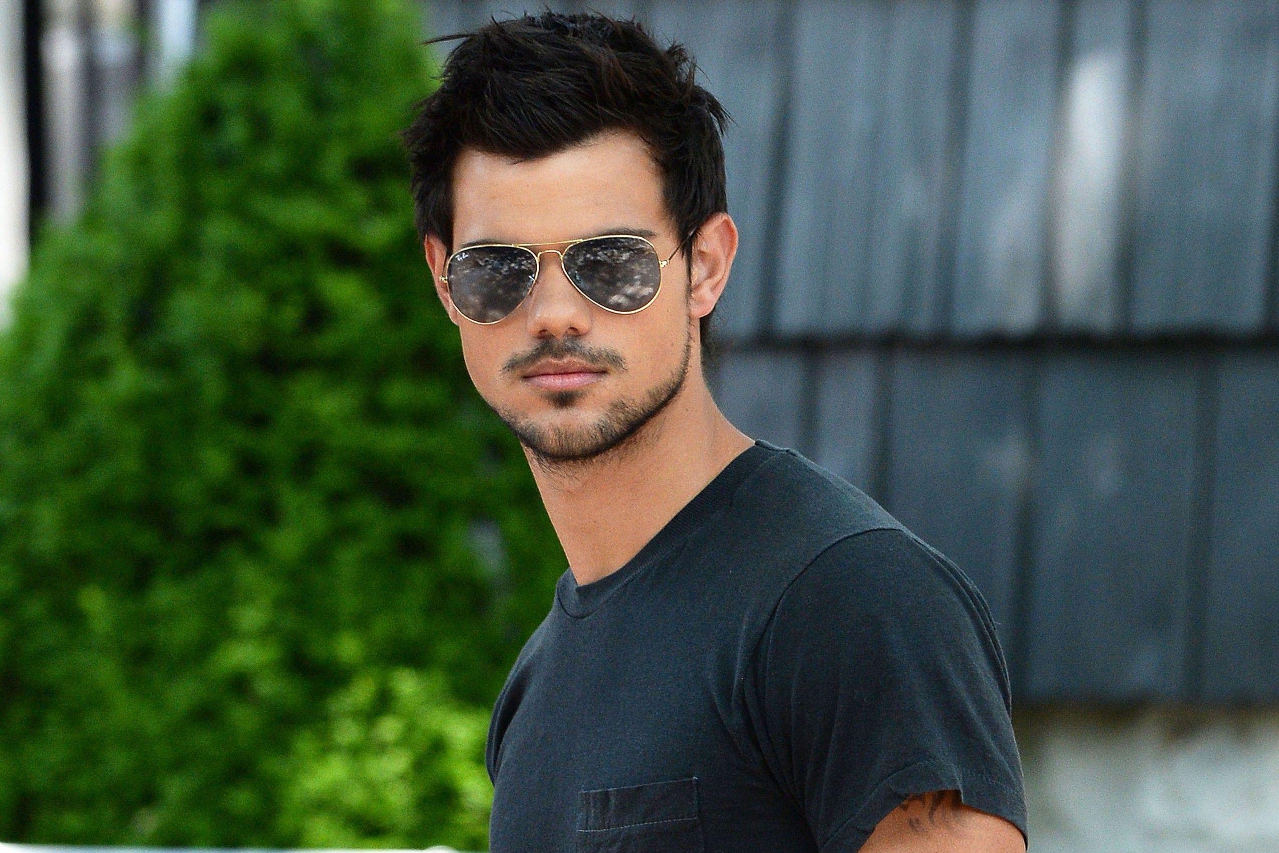 Taylor Lautner Picture, Find best latest Taylor Lautner Picture