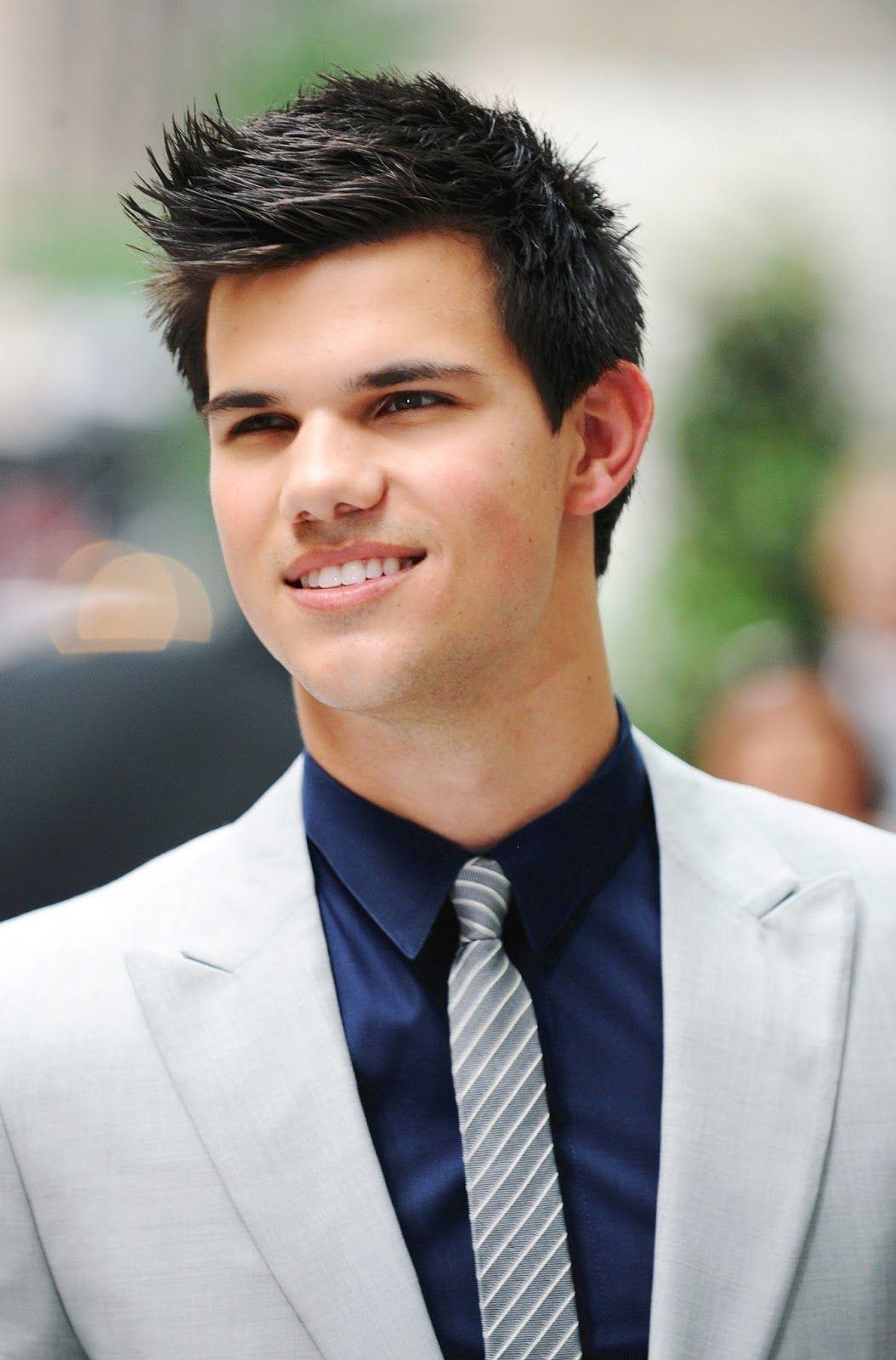 Taylor Lautner Wallpaper