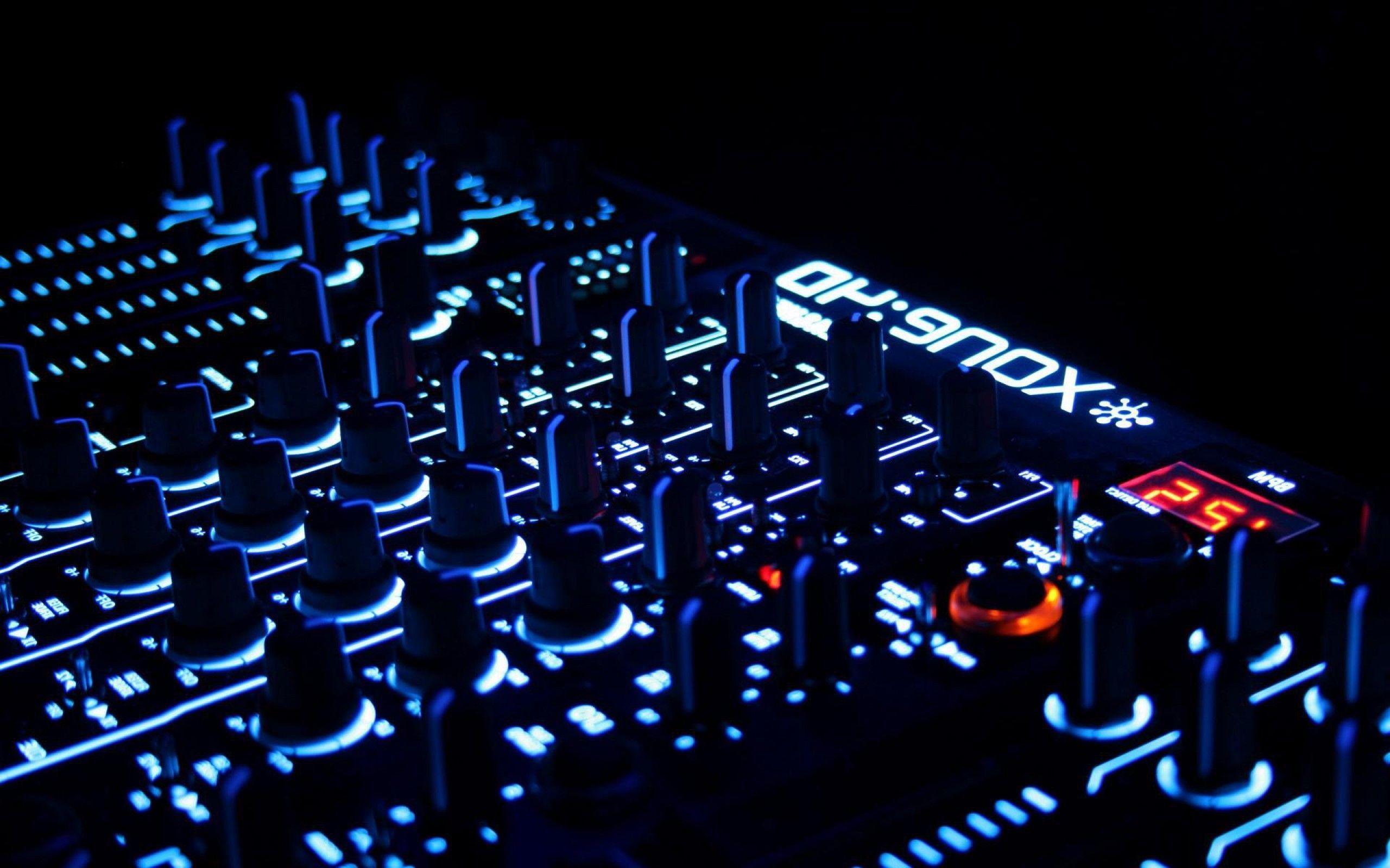 House Music Background