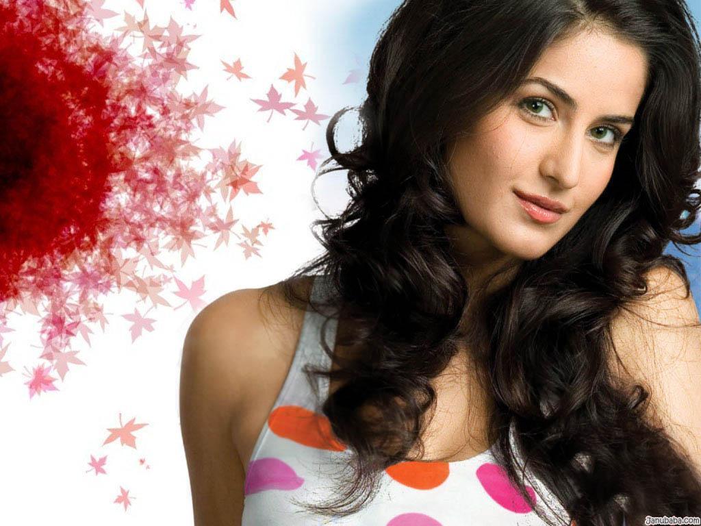 Free Wallpaper Download: Bollywood Heroin