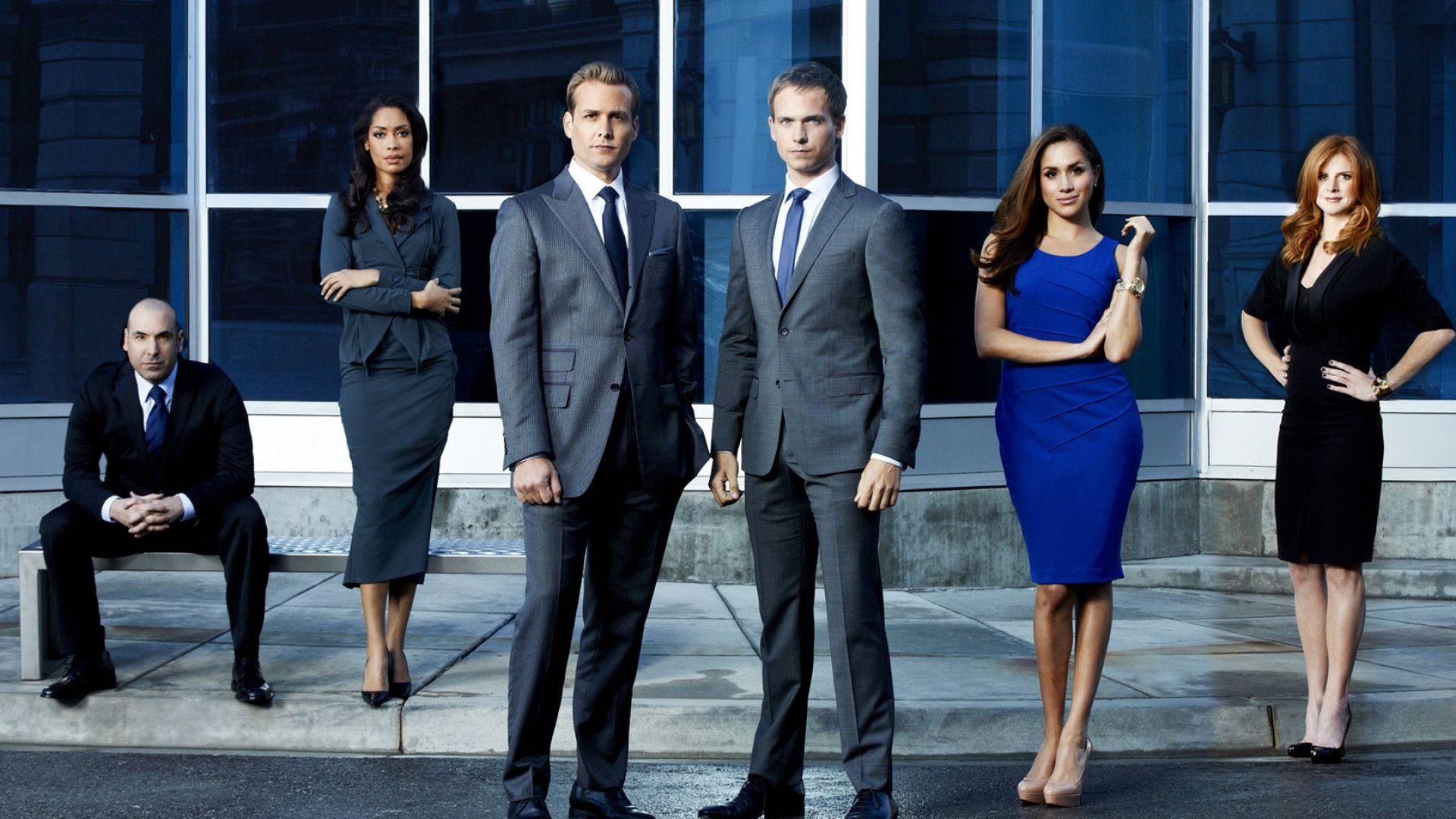 Suits Wallpaper