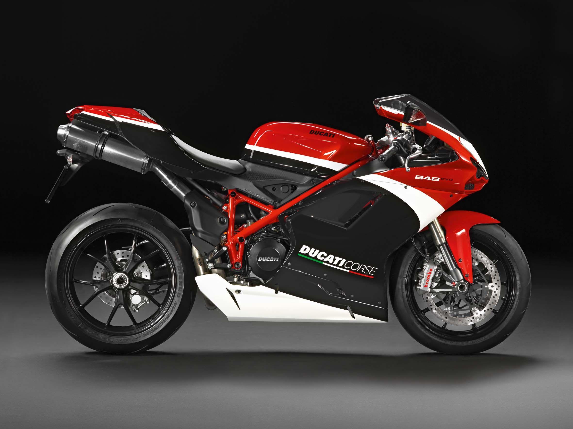 Ducati Superbike 848 EVO Corse Special Edition & Rubber